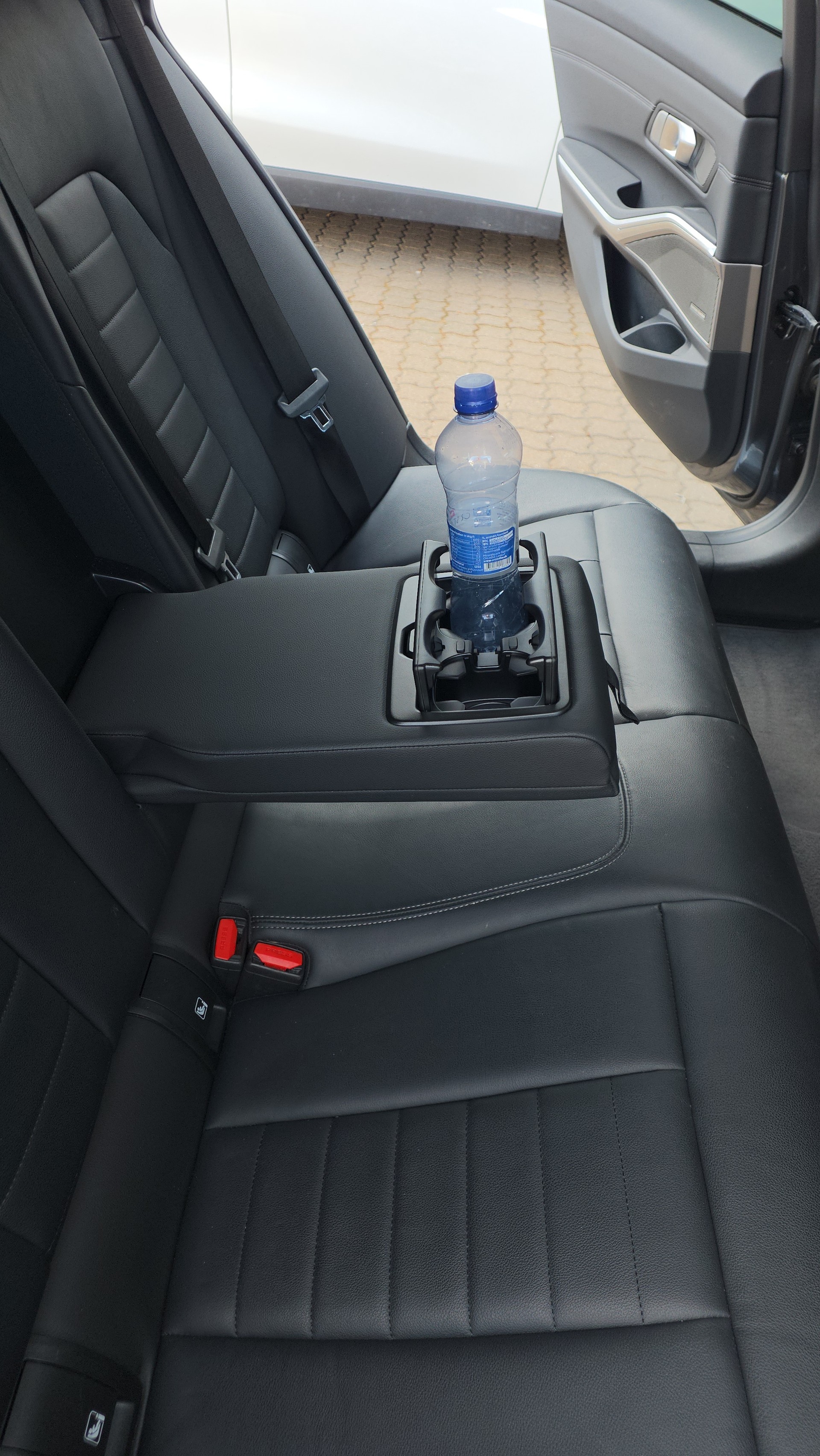 BMW 320d xDrive 48V Touring M Sport Steptronic-image-48
