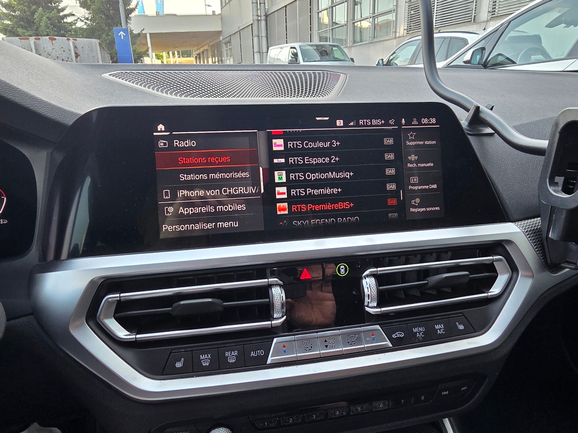 BMW 320d xDrive 48V Touring M Sport Steptronic-image-39