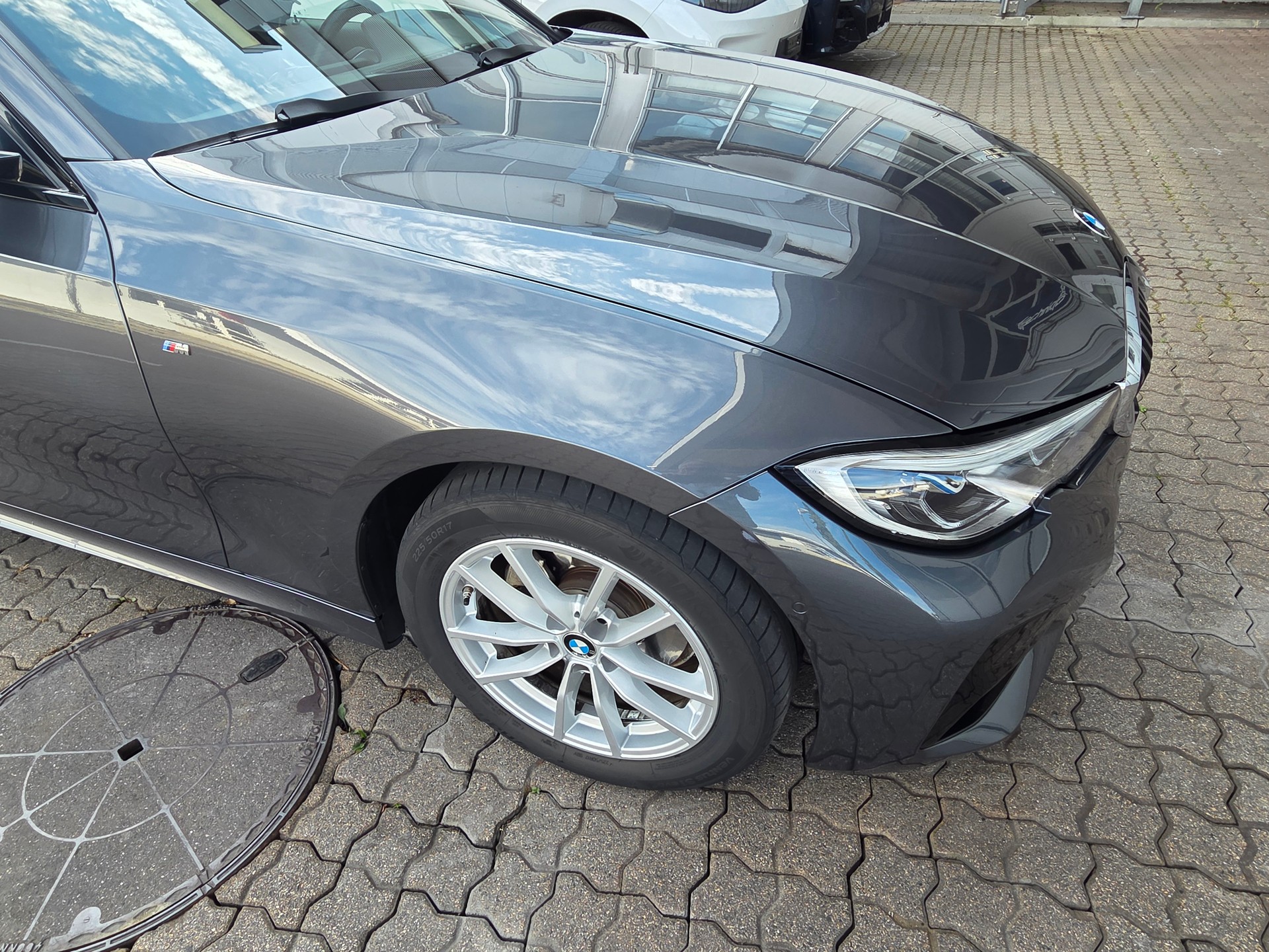 BMW 320d xDrive 48V Touring M Sport Steptronic-image-23