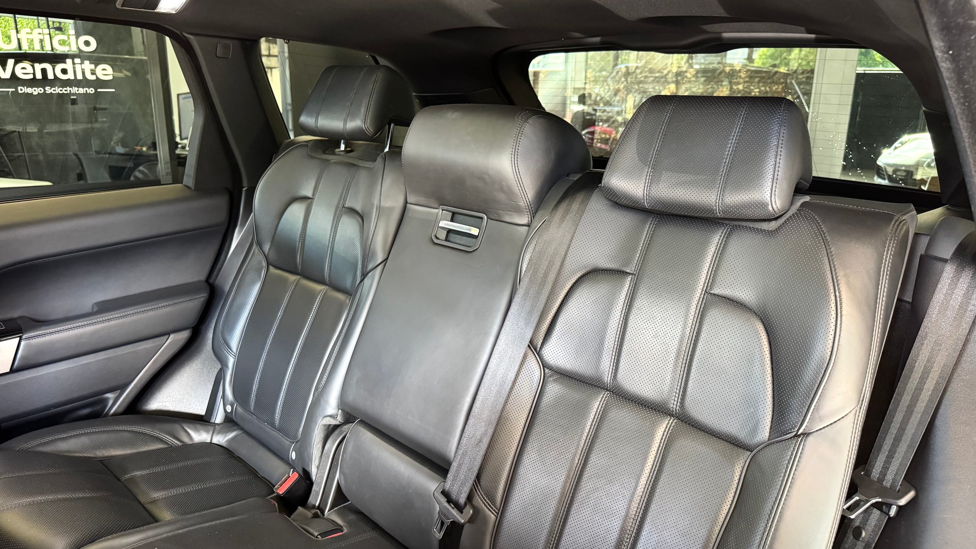 LAND ROVER Range Rover Sport 3.0 SDV6 SE Automatic-image-10