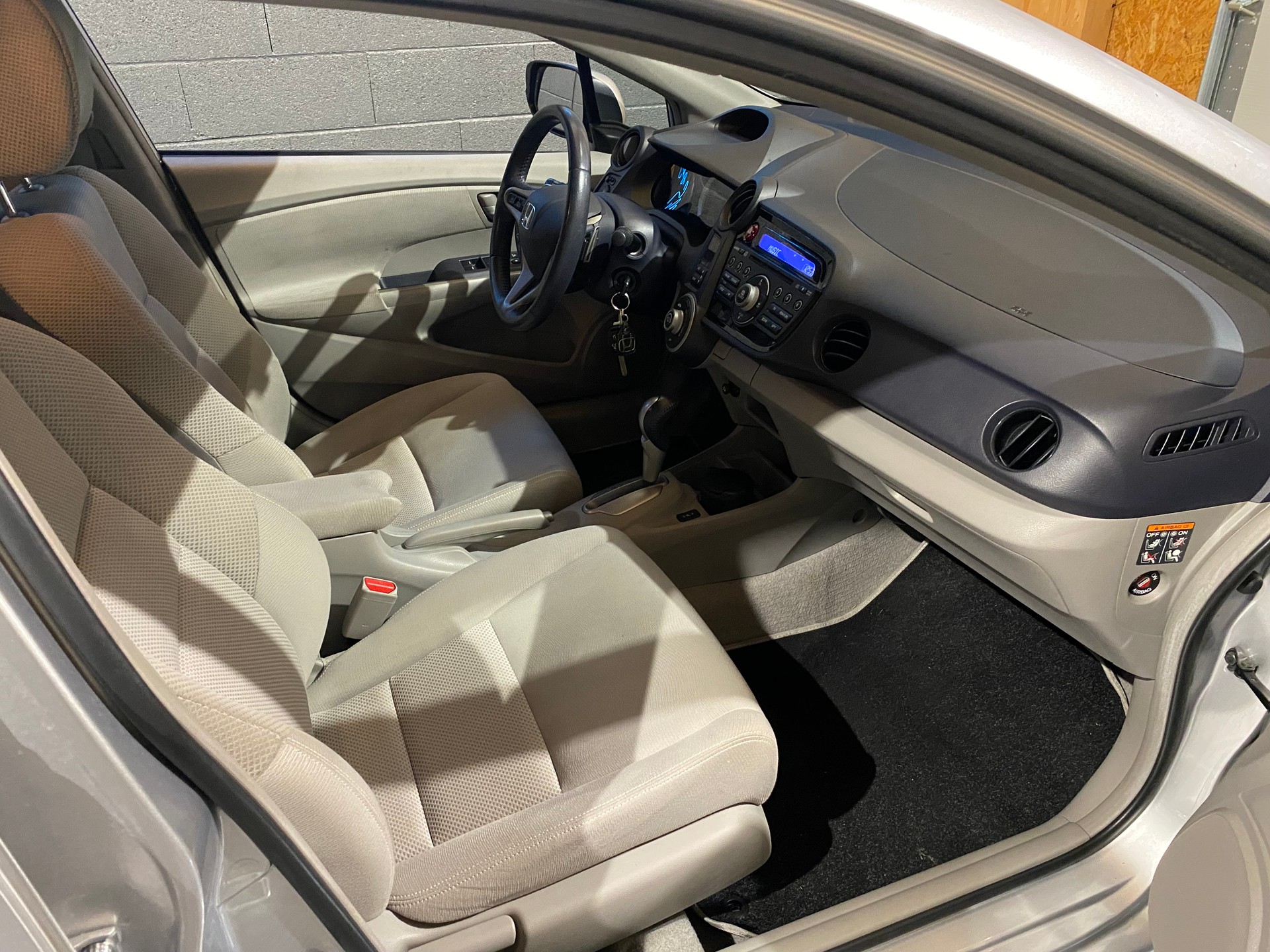 HONDA Insight 1.3i Hybrid Elegance CVT-image-23