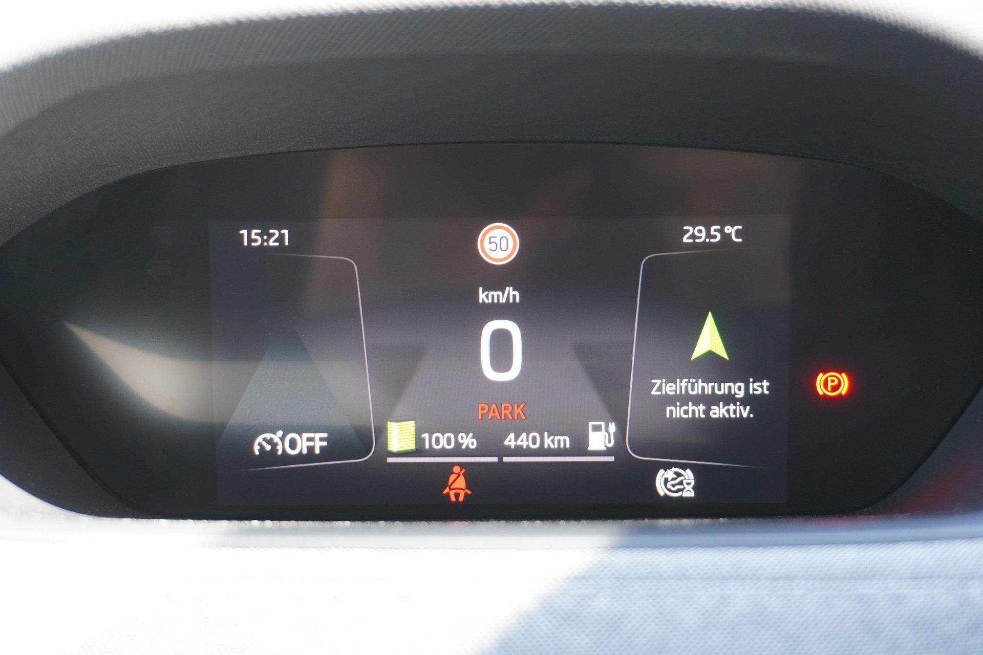 SKODA Enyaq iV 80-image-33