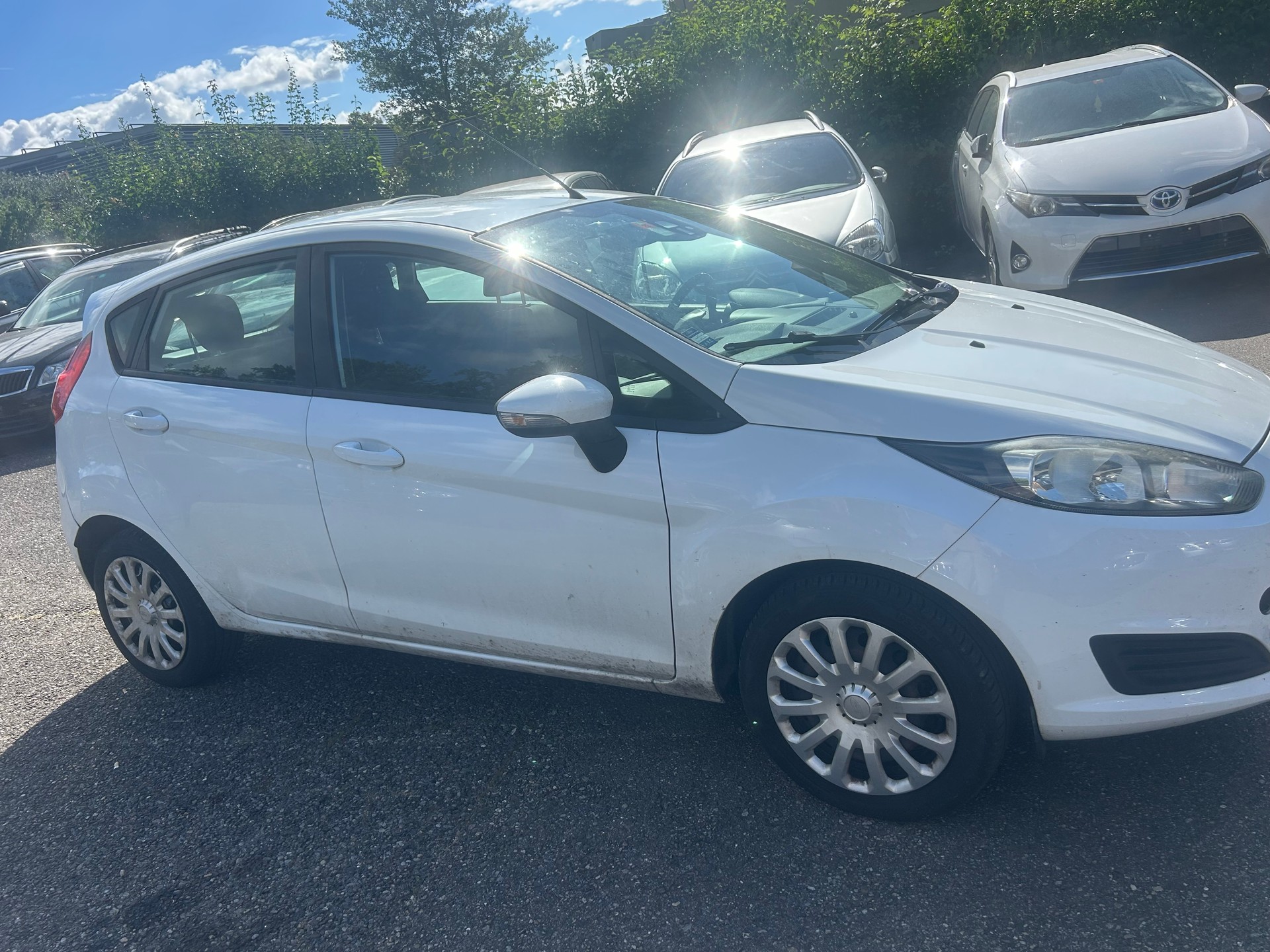 FORD Fiesta 1.0 Titanium-image-2