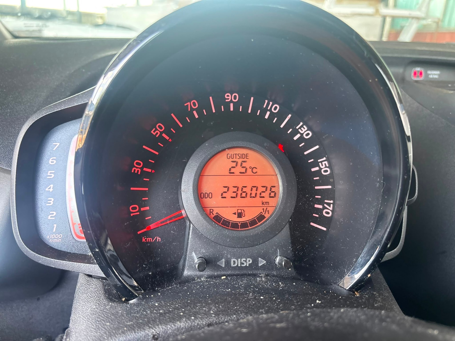 TOYOTA Aygo 1.0 VVT-i x-play-image-6