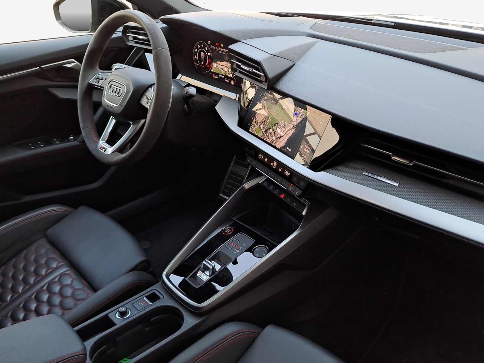 AUDI RS3 Sportback 2.5 TSI quattro S-tronic-image-15