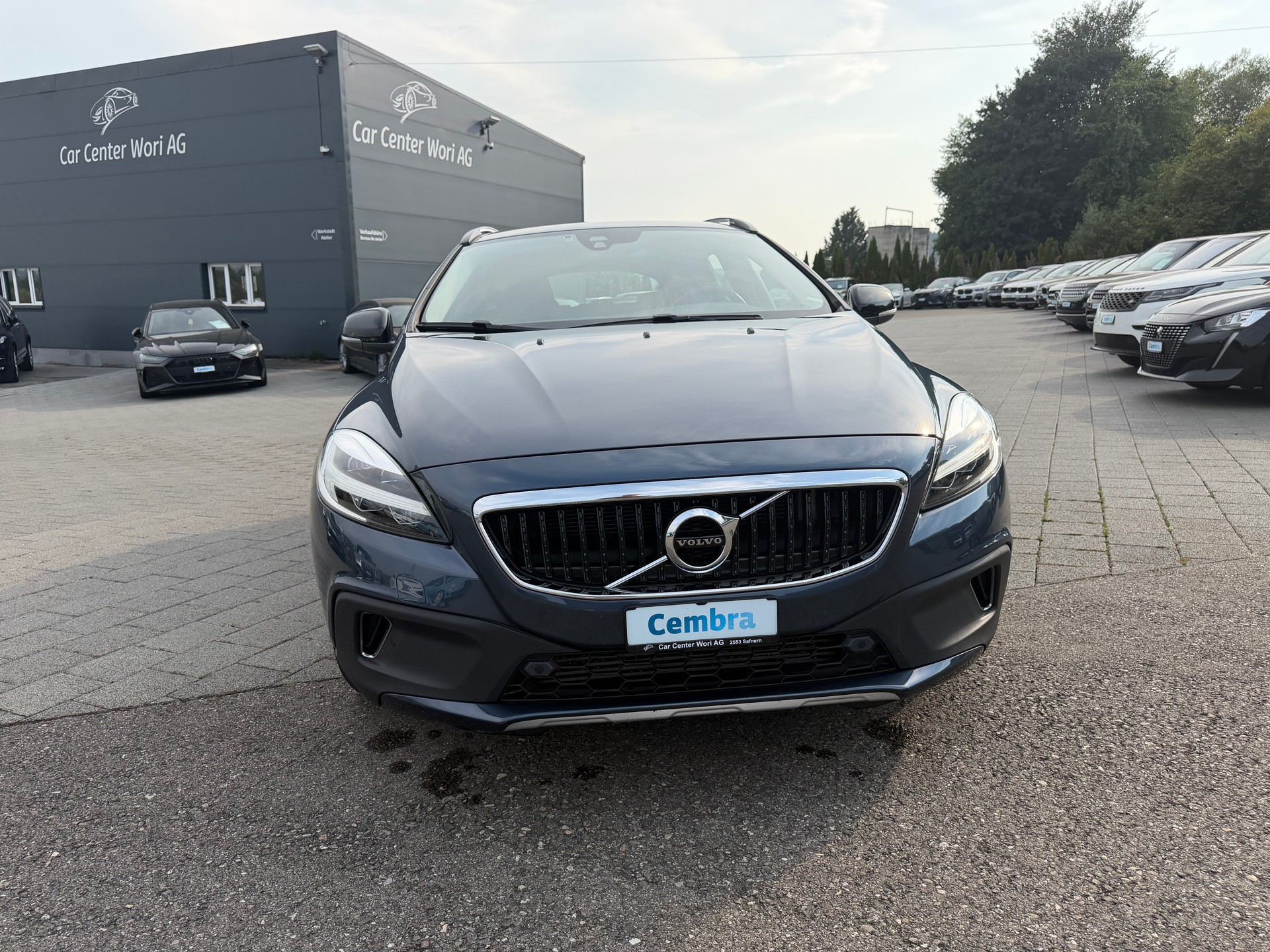 VOLVO V40 Cross Country T4 AWD Geartronic-image-6