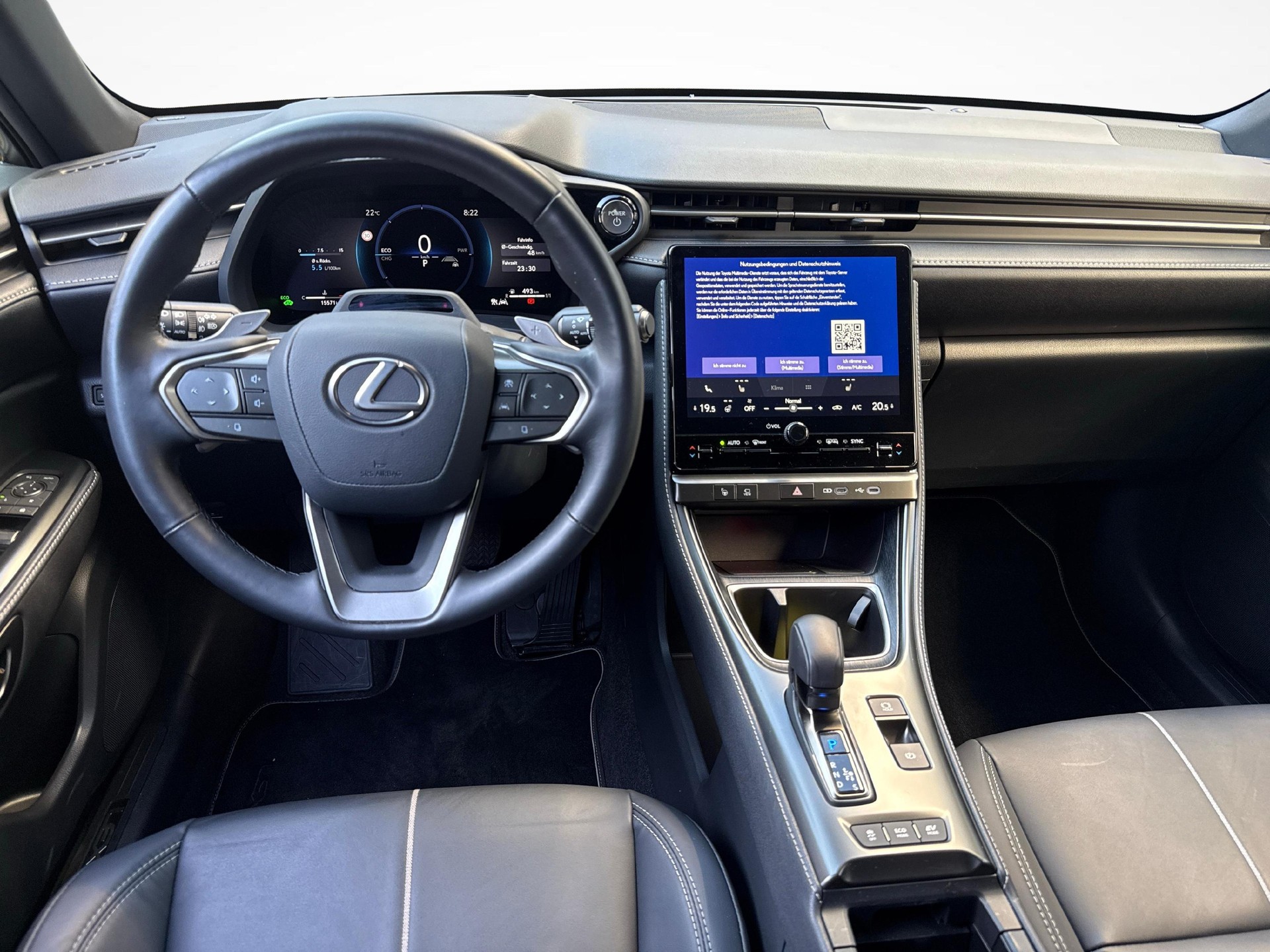 LEXUS LBX 1.5 Hybrid Relax AWD-image-8