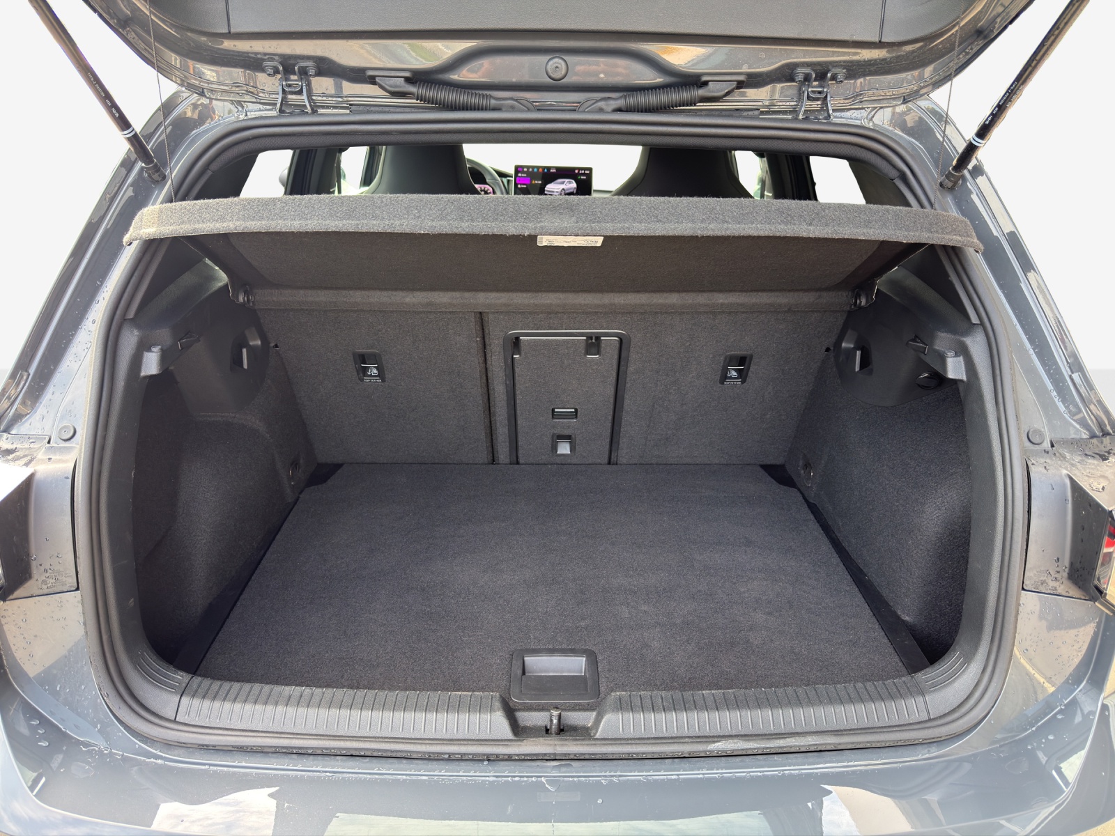 VW Golf 2.0 TSI R-Line DSG 4 Motion-image-12