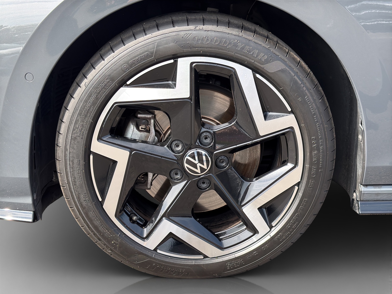 VW Golf 2.0 TSI R-Line DSG 4 Motion-image-13