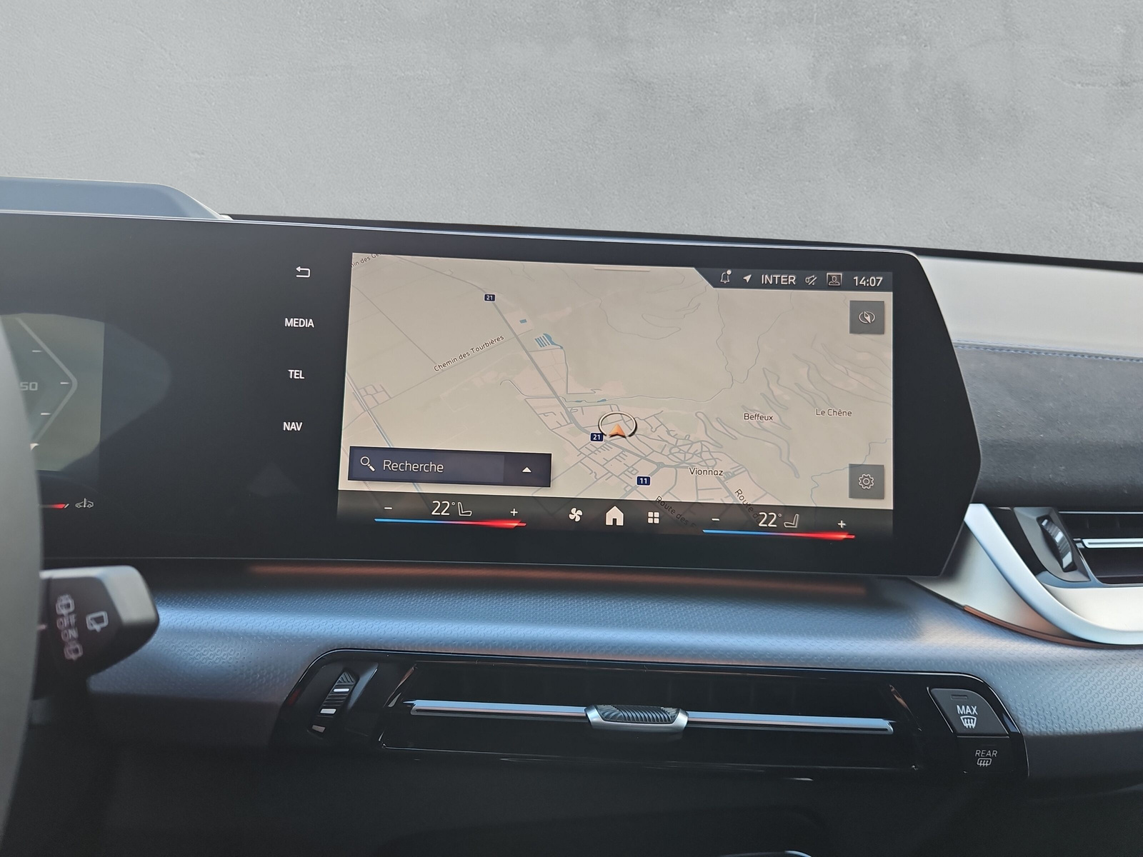 BMW X1 xDrive M35i-image-14