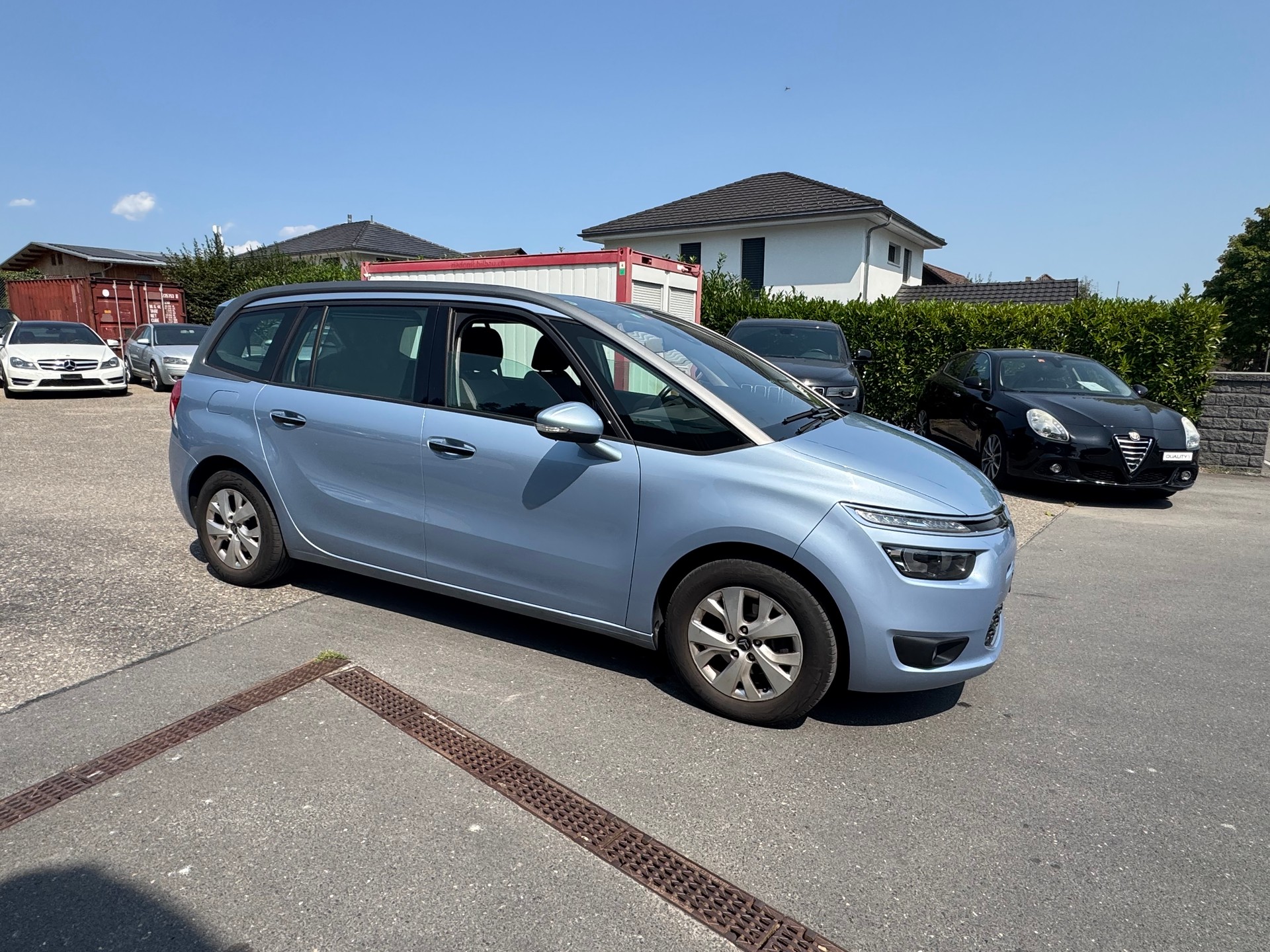 CITROEN Grand C4 Picasso 1.6 e-HDi Attraction EGS6-image-3