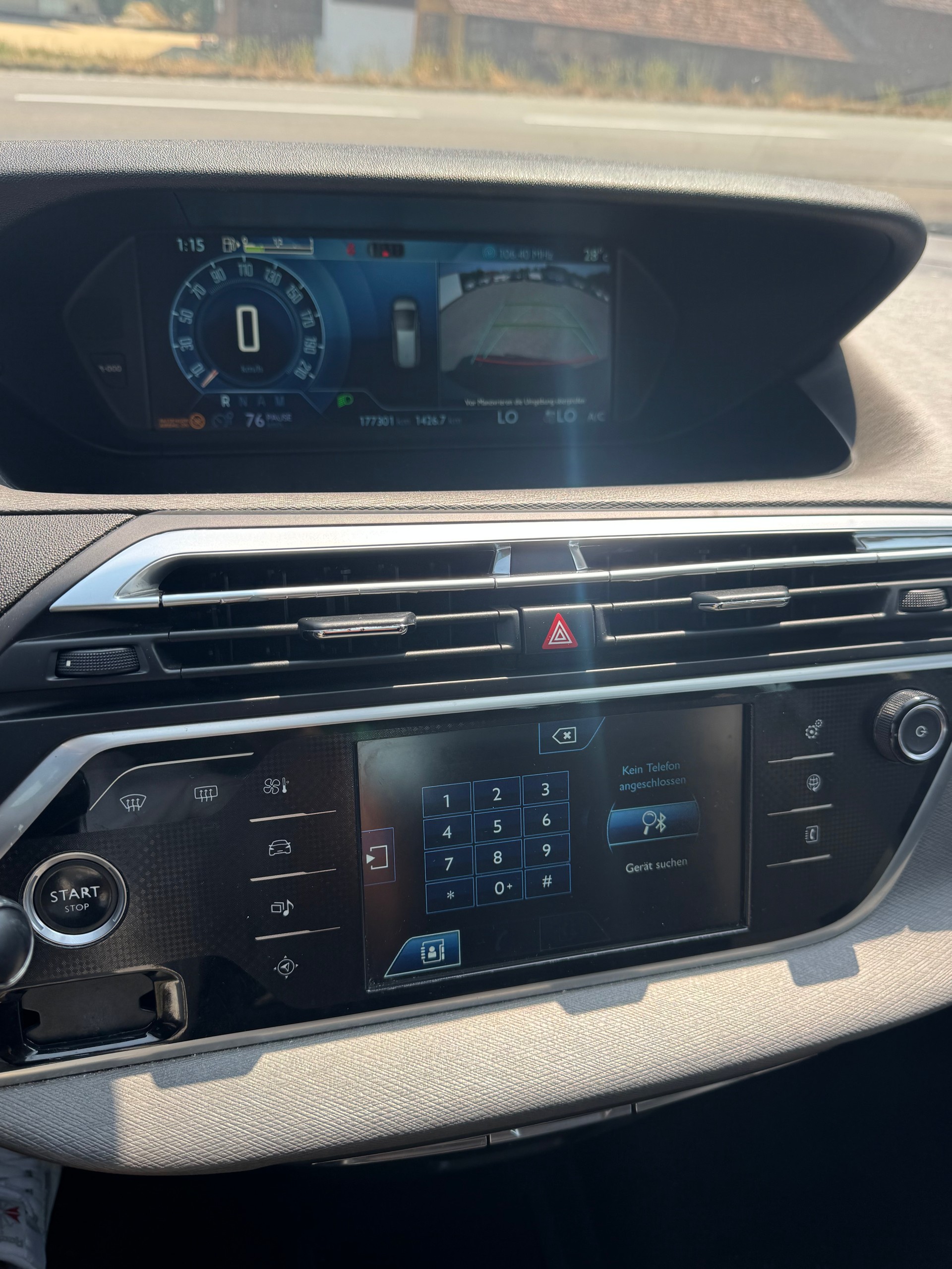 CITROEN Grand C4 Picasso 1.6 e-HDi Attraction EGS6-image-9