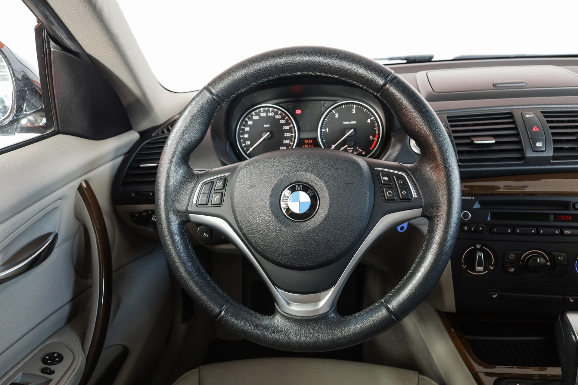 BMW 120d Coupé Steptronic-image-11