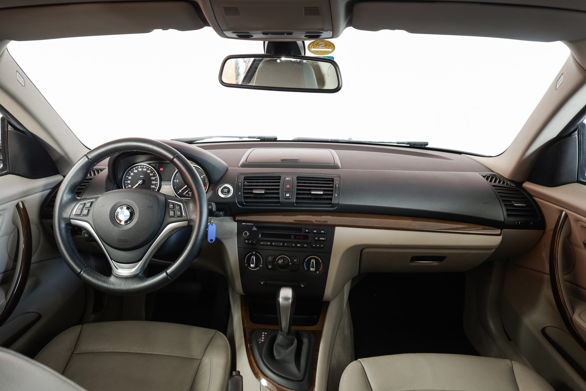 BMW 120d Coupé Steptronic-image-12