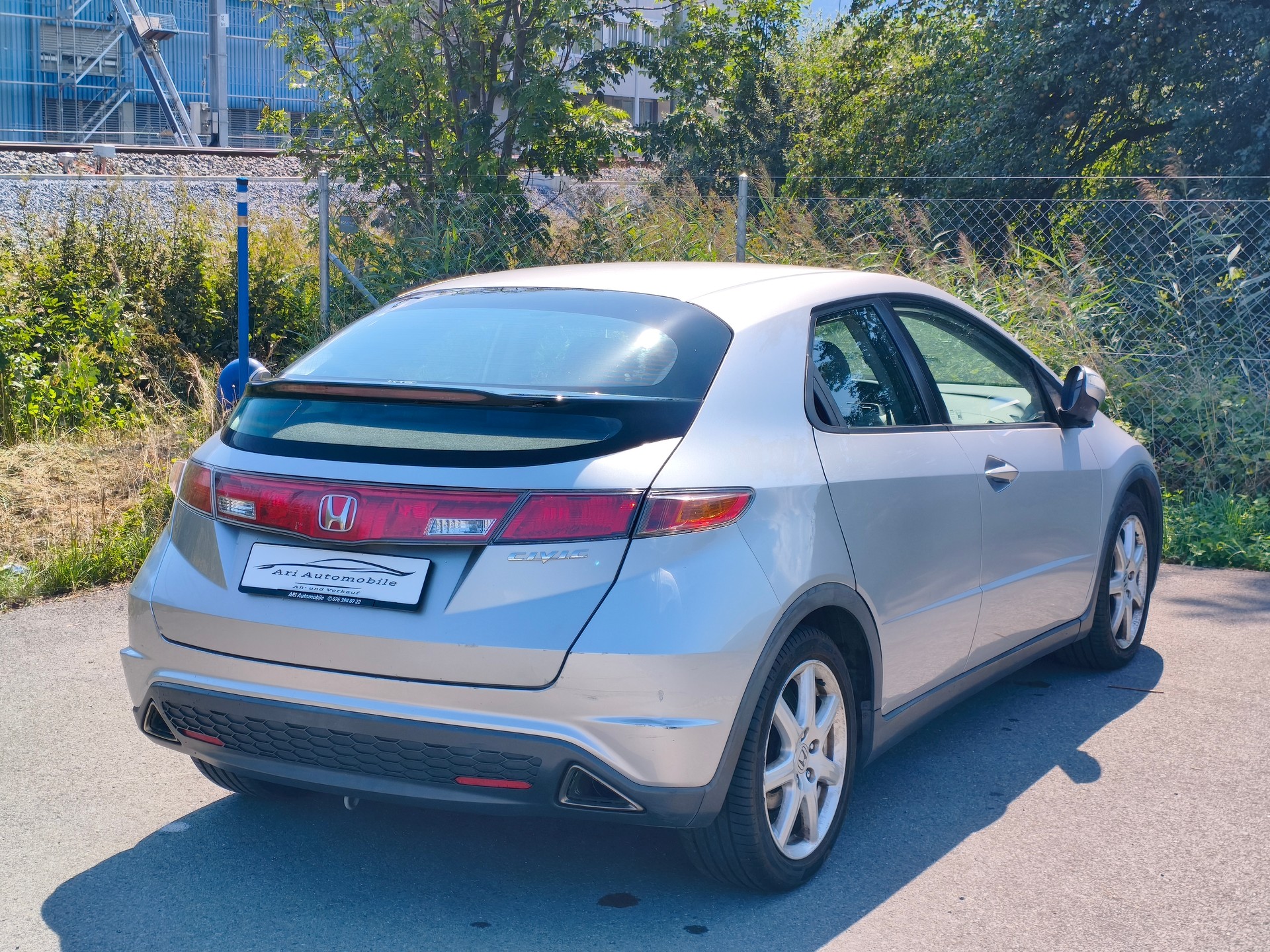 HONDA Civic 1.8i Comfort-image-6