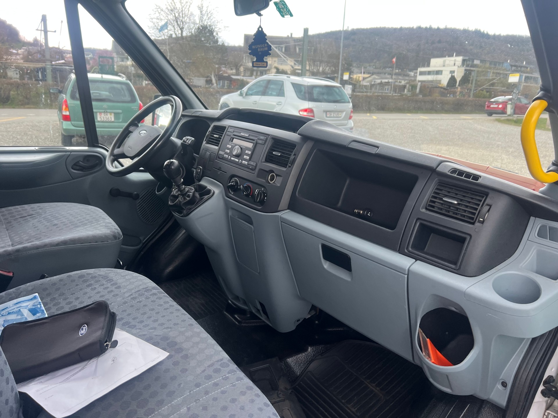 FORD Transit 2.4 TDCi 350 XL-image-9