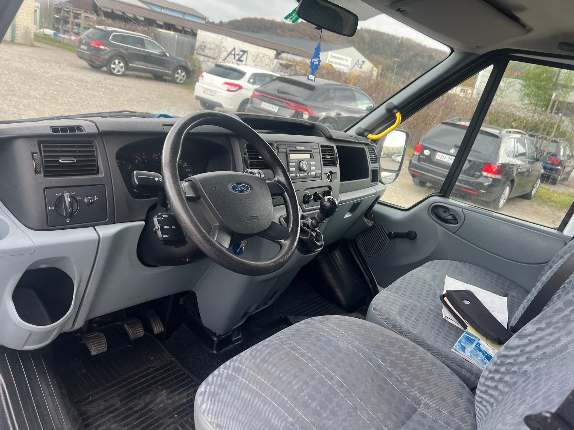 FORD Transit 2.4 TDCi 350 XL-image-8