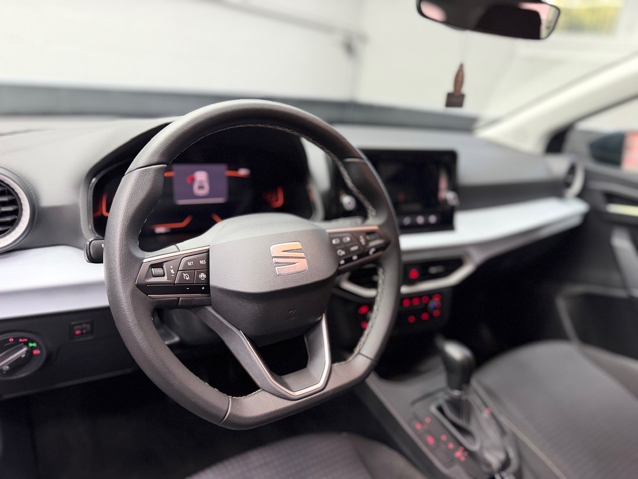 SEAT Ibiza 1.0 EcoTSI Style DSG | Garantie 5 Jahre oder 100'000KM | CH-Fahrzeug-image-13