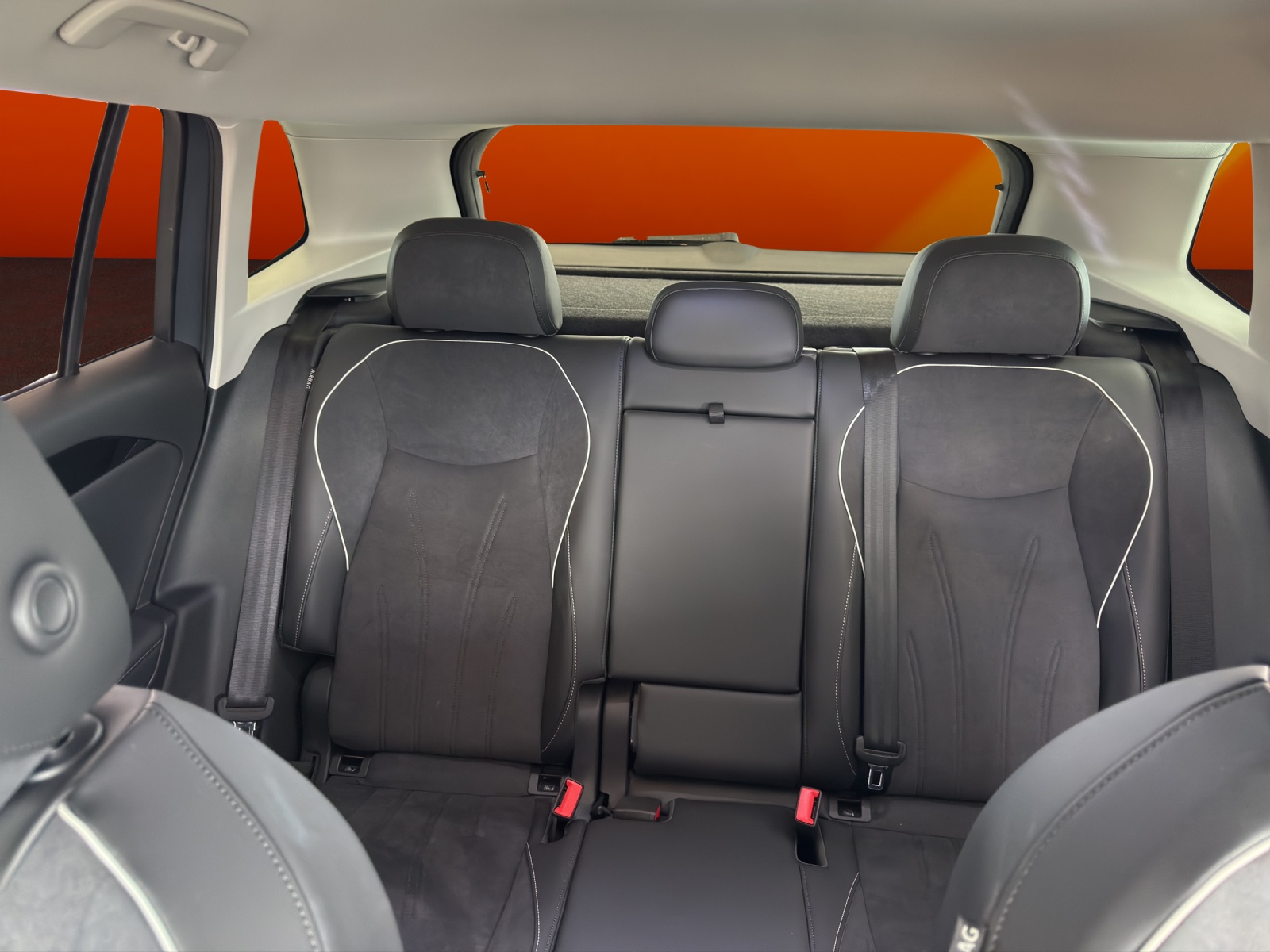 VW Tiguan 2.0 TDI SCR Elegance 4Motion DSG *** Garantie 5ans / 150'000km ***-image-11