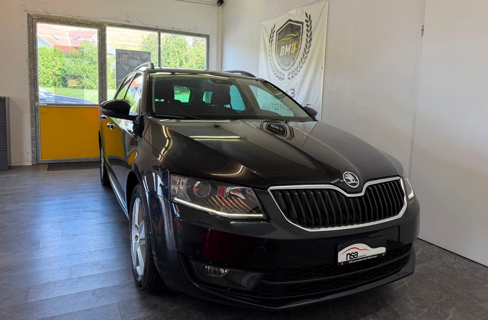 SKODA Octavia Combi 1.8 TSI Elegance 4x4 DSG 1.6T AHK!-image-7