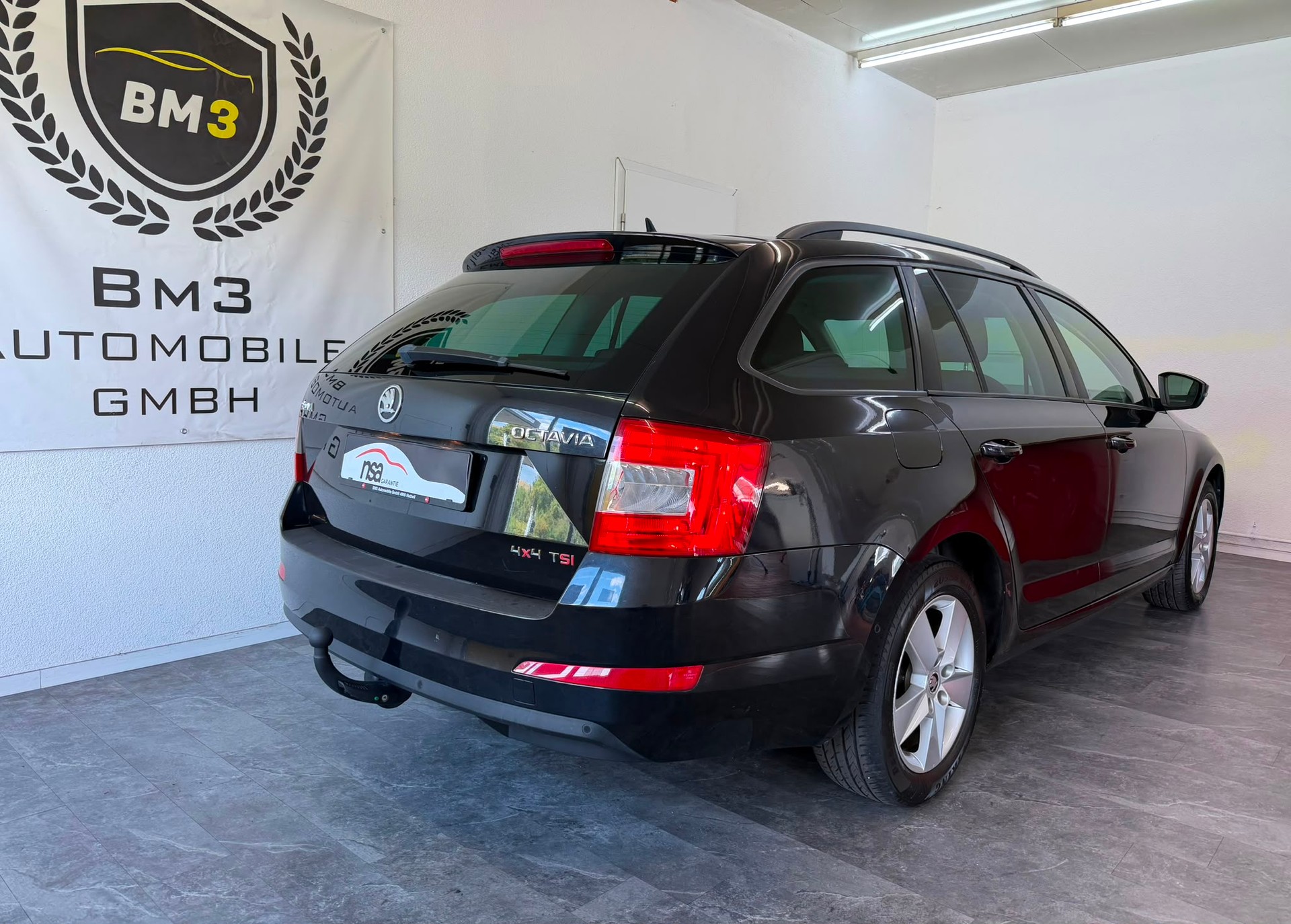 SKODA Octavia Combi 1.8 TSI Elegance 4x4 DSG 1.6T AHK!-image-5