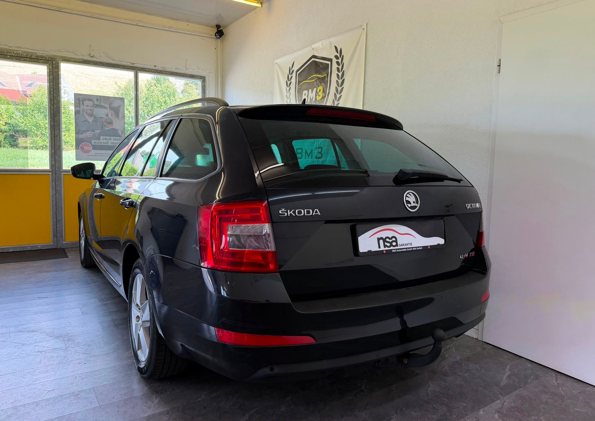 SKODA Octavia Combi 1.8 TSI Elegance 4x4 DSG 1.6T AHK!-image-2