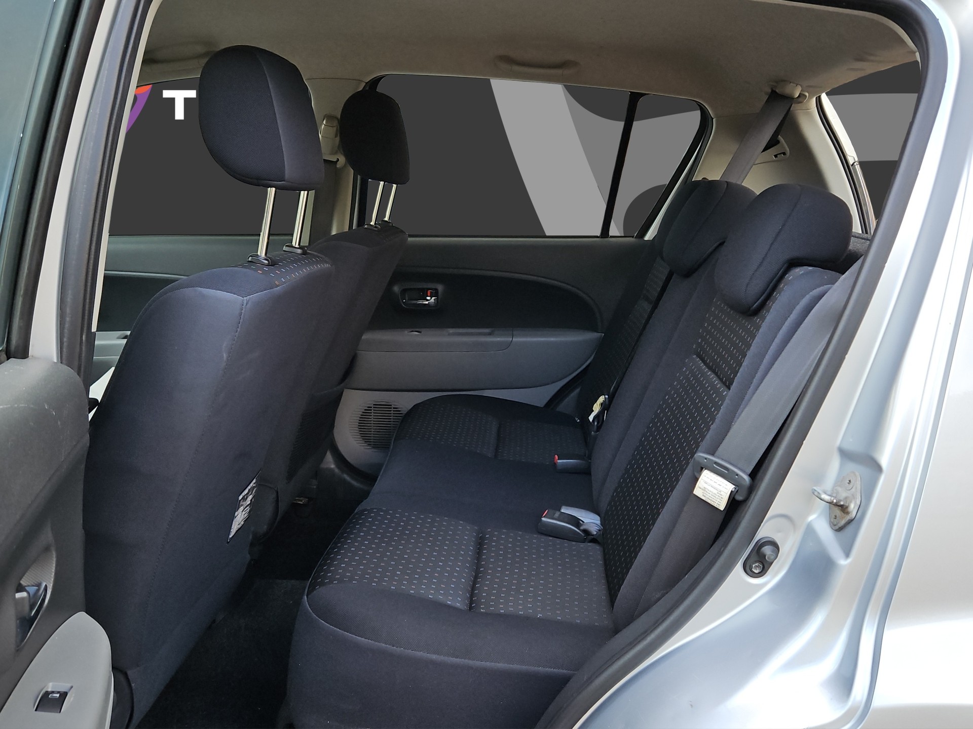 DAIHATSU Sirion 1.3 eco-4WD Automatic-image-13