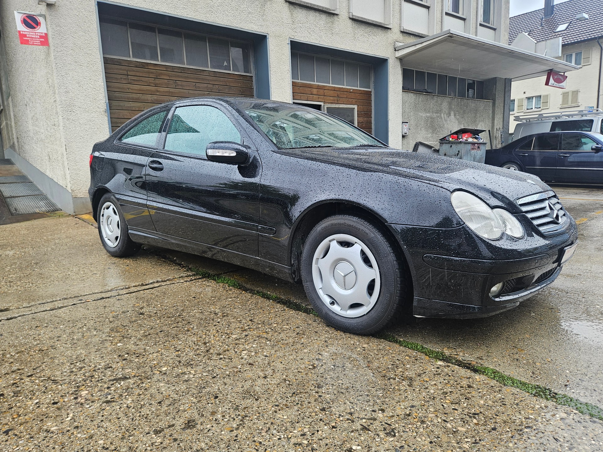MERCEDES-BENZ C 180 K Sport Edition-image-2