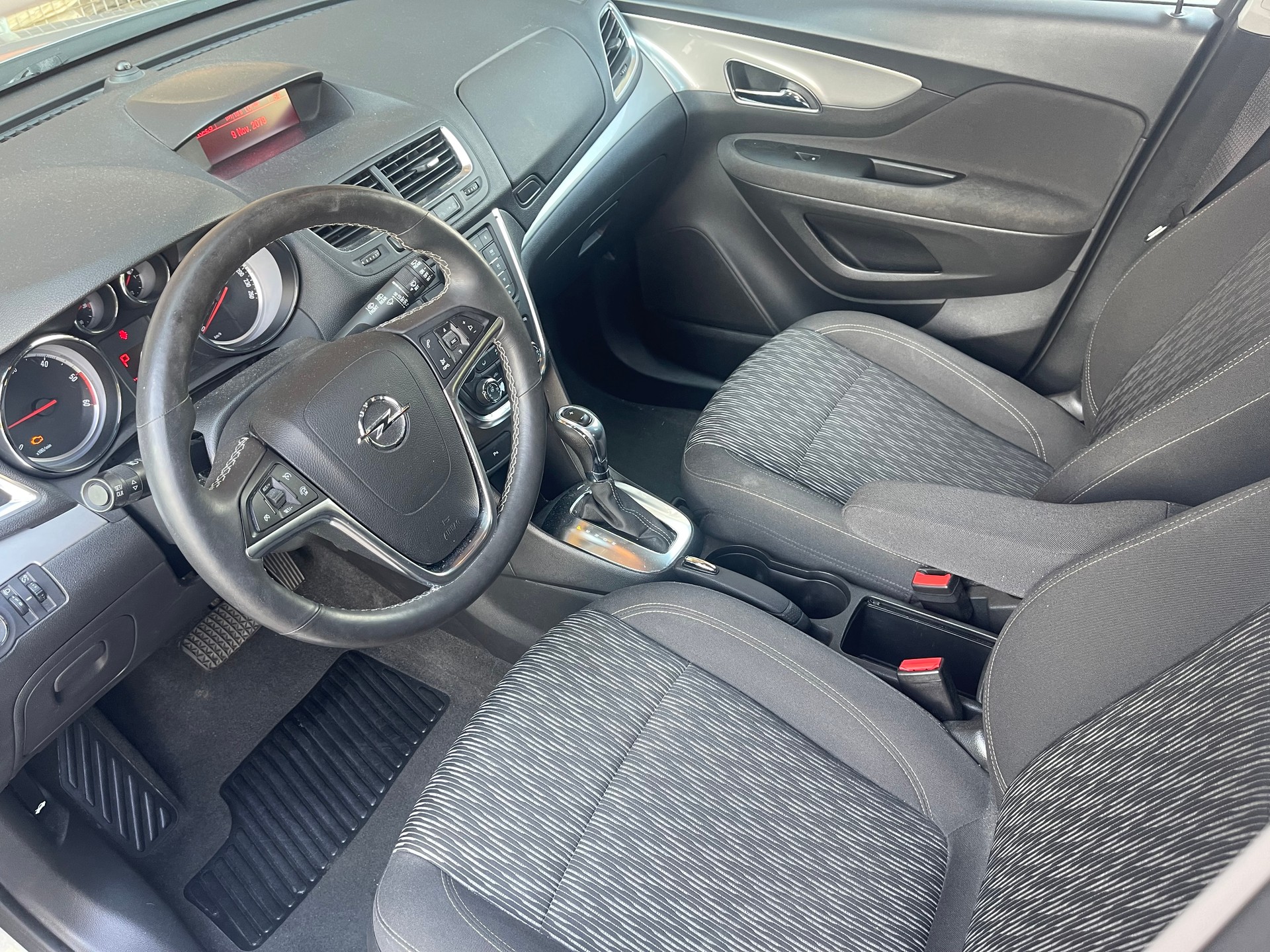 OPEL Mokka 1.6 CDTi Drive 2WD Automatic-image-8