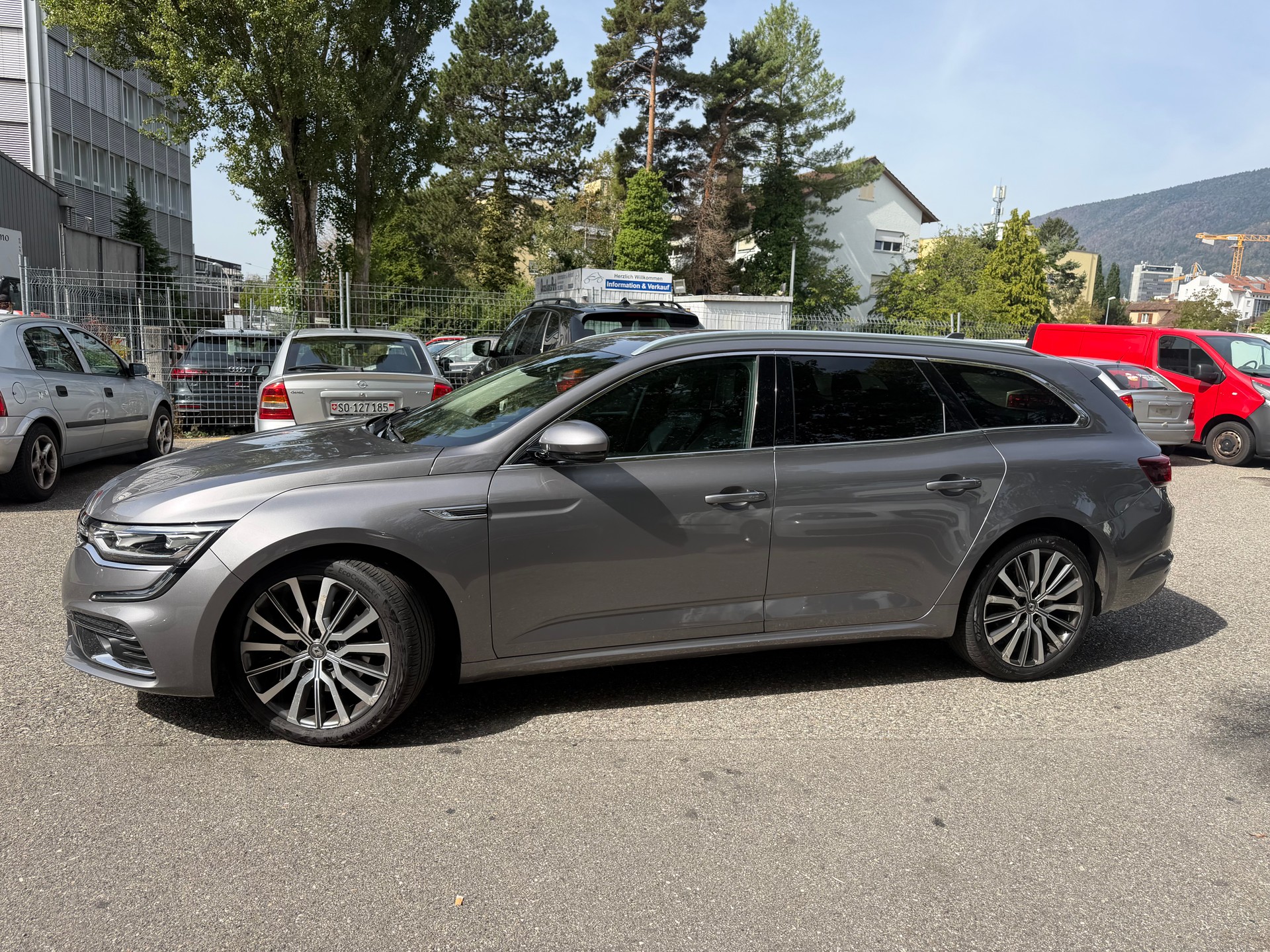 RENAULT Talisman Grandtour 2.0 Blue dCi Intens EDC ** Teil-Leder ** Gr-Navi ** RF-Kamera ** Ab MFK & Service-image-8