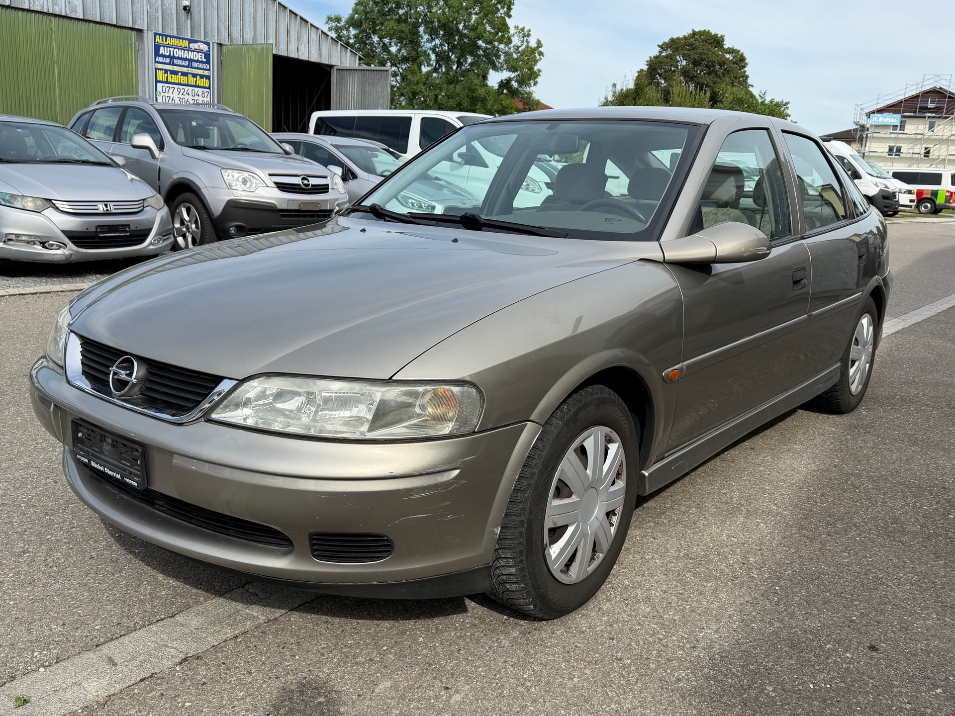 OPEL Vectra 1.8i 16V Club-image-7
