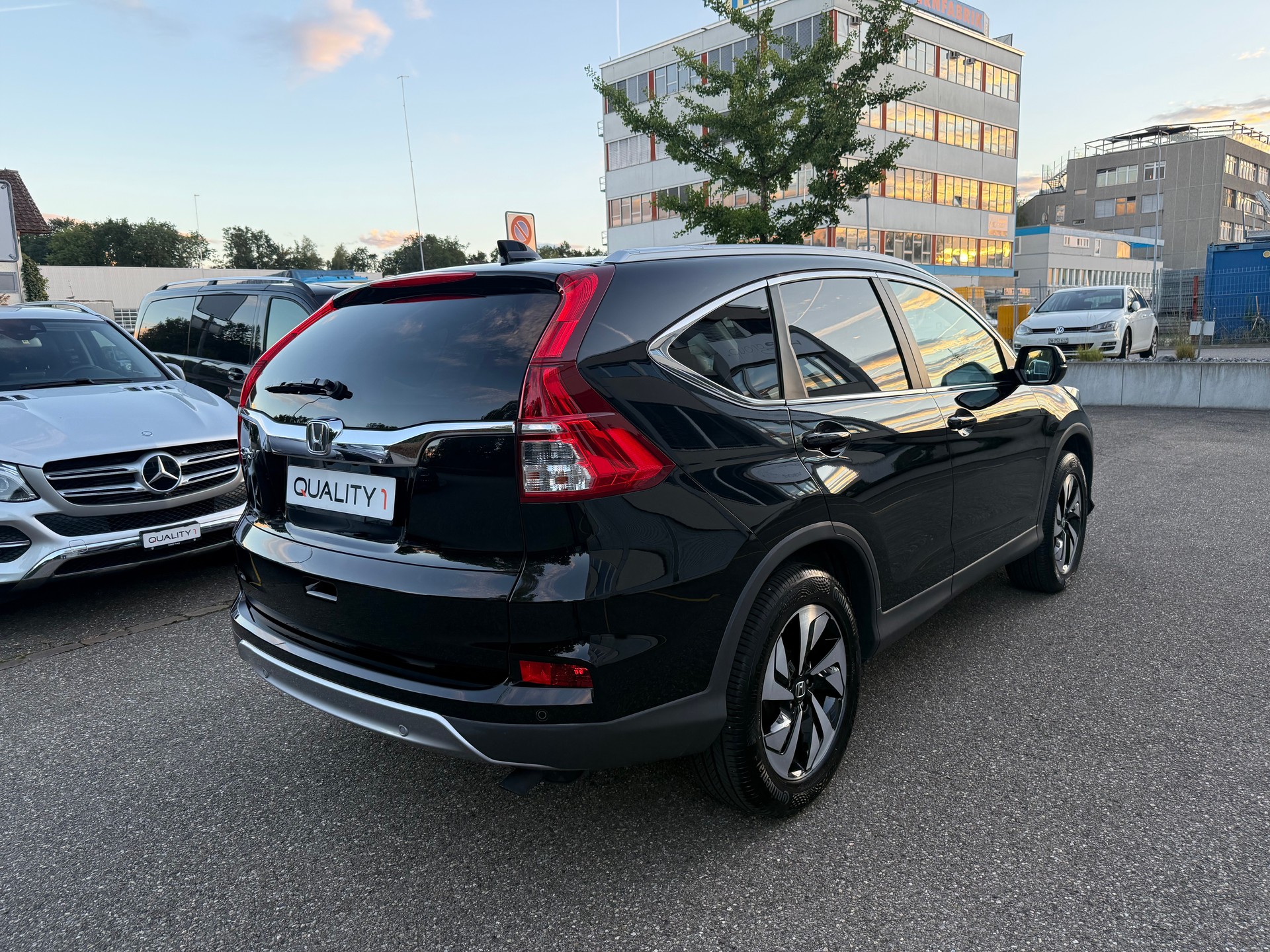 HONDA CR-V 1.6 i-DTEC Elegance Plus 4WD Automatic-image-4