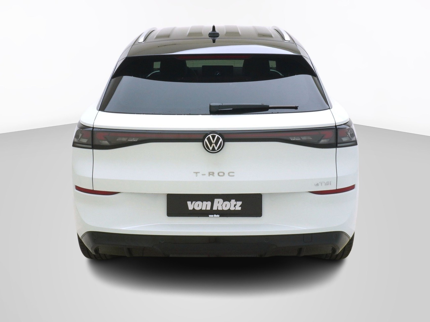 VW T-Roc 1.5 eTSI R-Line DSG-image-2