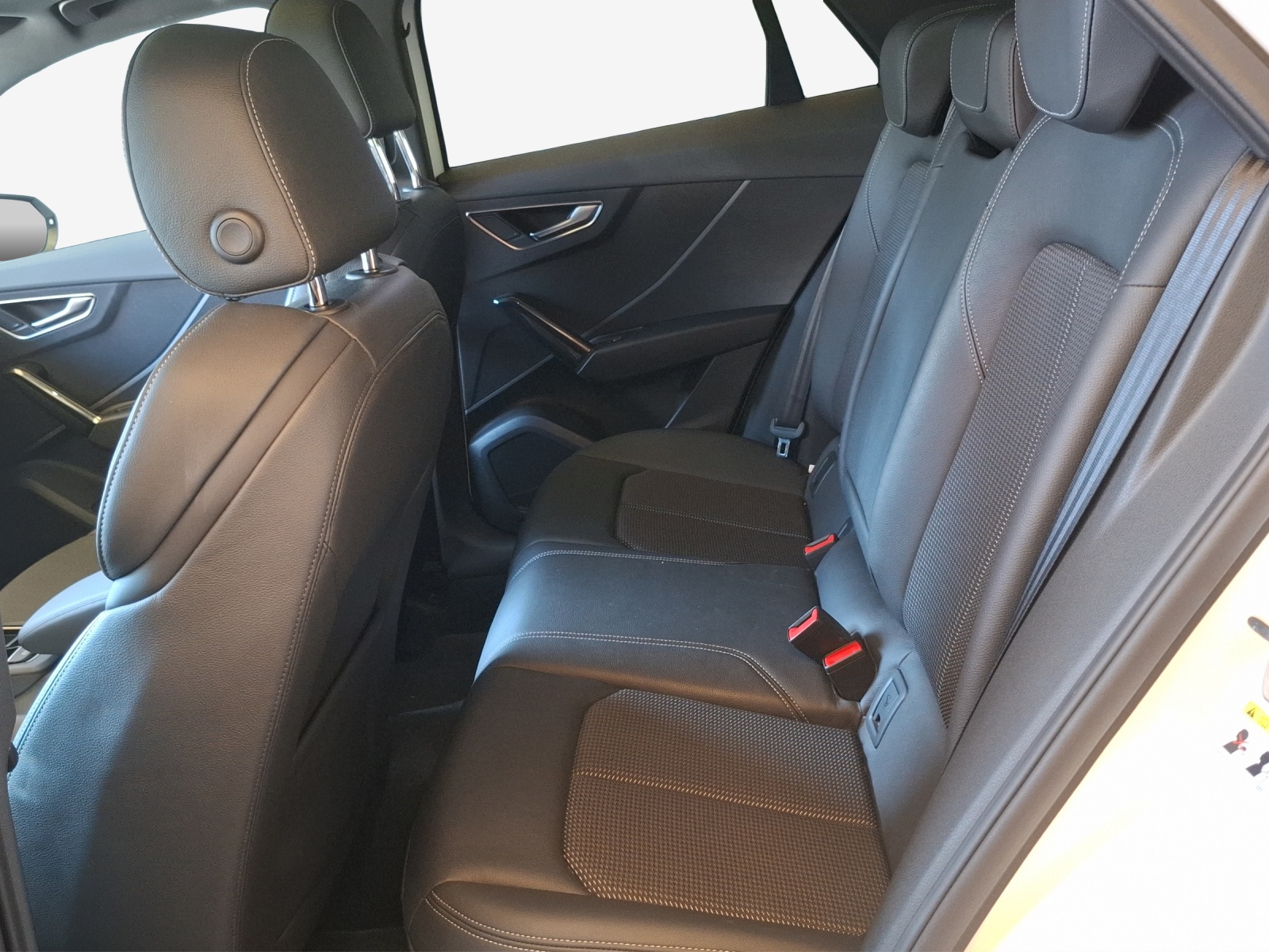 AUDI Q2 35 TFSI advanced S-tronic-image-10