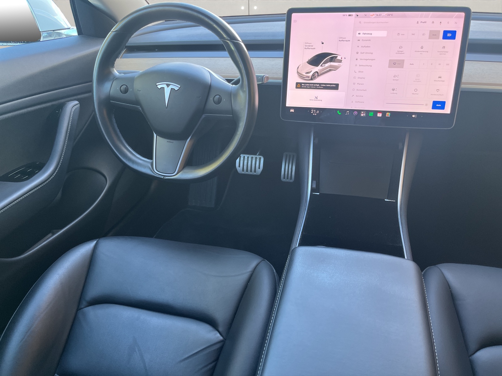 TESLA Model 3 Performance D-image-12