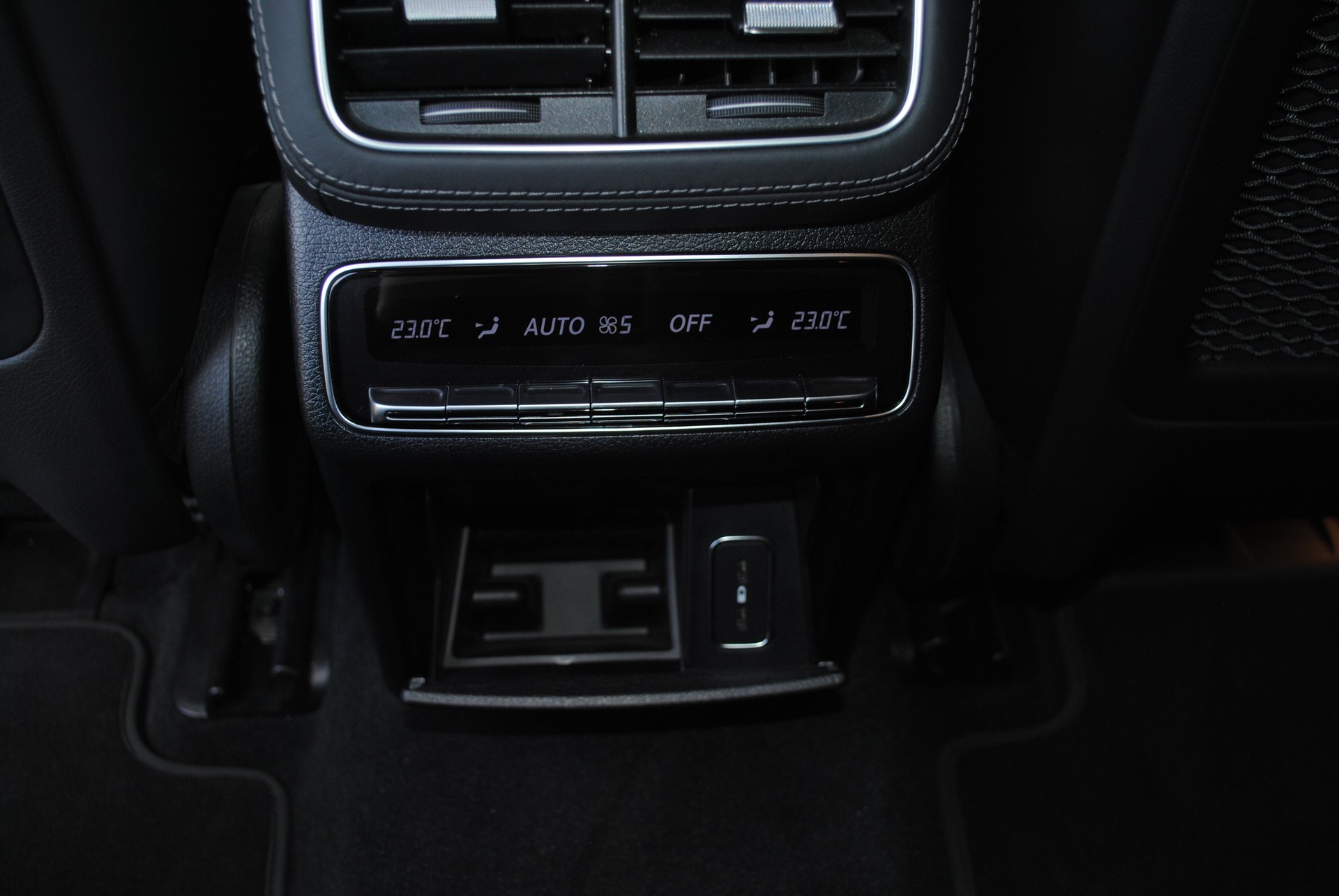 MERCEDES-BENZ GLE 53 AMG 4Matic+ 9G-Speedshift-image-18