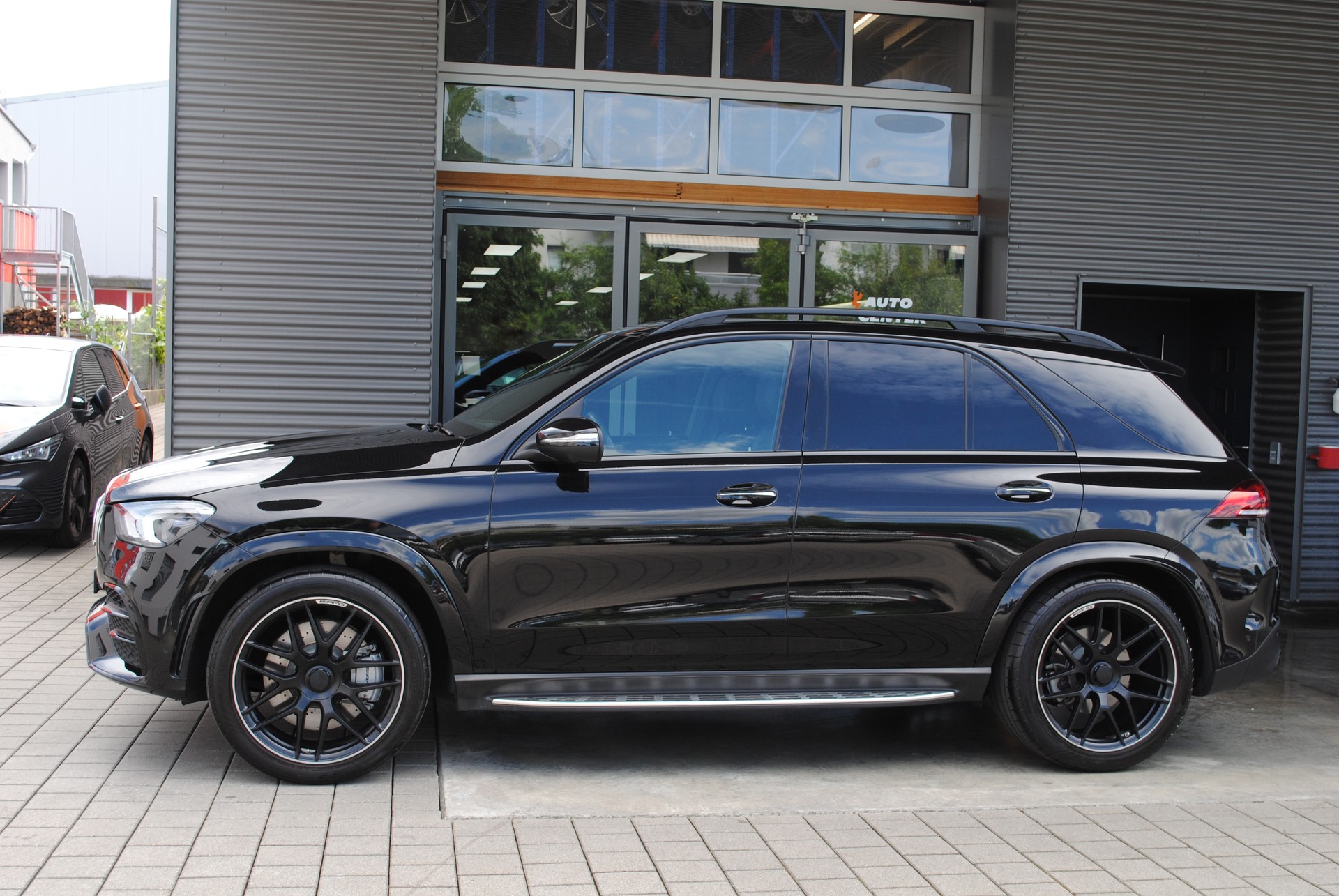 MERCEDES-BENZ GLE 53 AMG 4Matic+ 9G-Speedshift-image-4