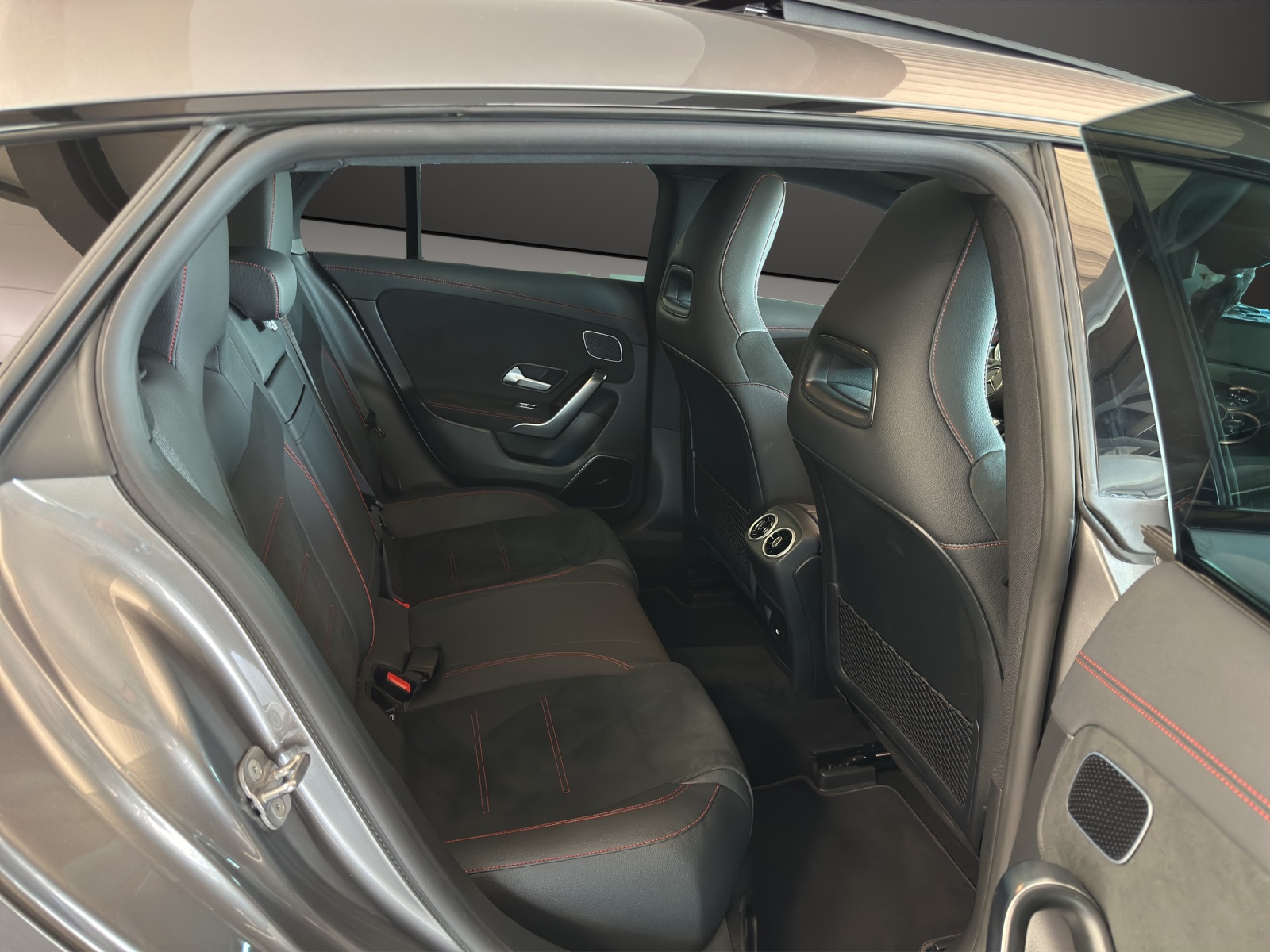 MERCEDES-BENZ CLA 250 e 8G-DCT EQ Star-image-11