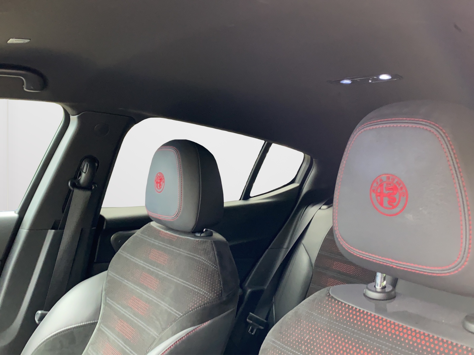 ALFA ROMEO Tonale 1.5 48V Hybrid Speciale-image-10