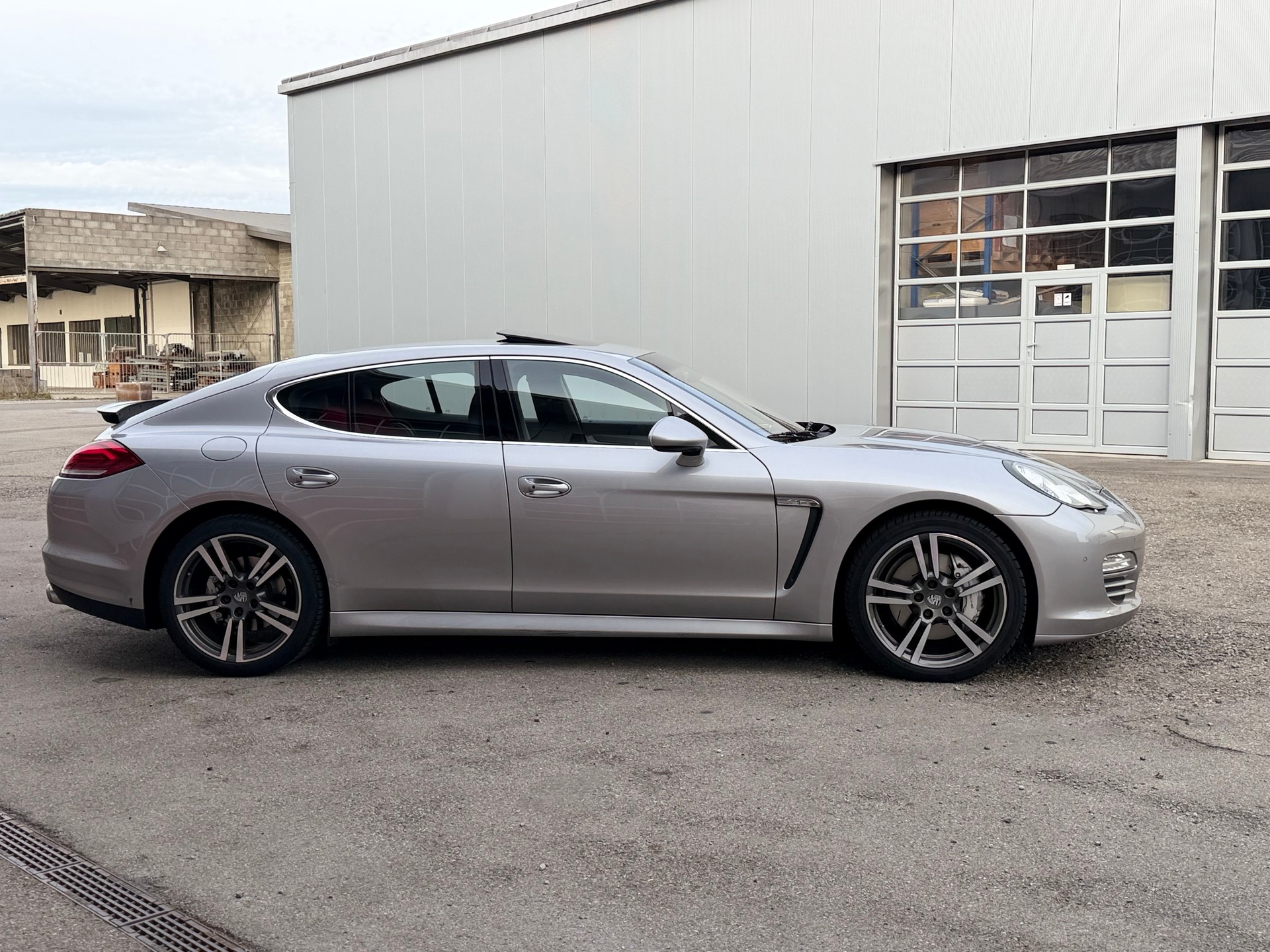 PORSCHE Panamera 4S 4.8 PDK-image-4