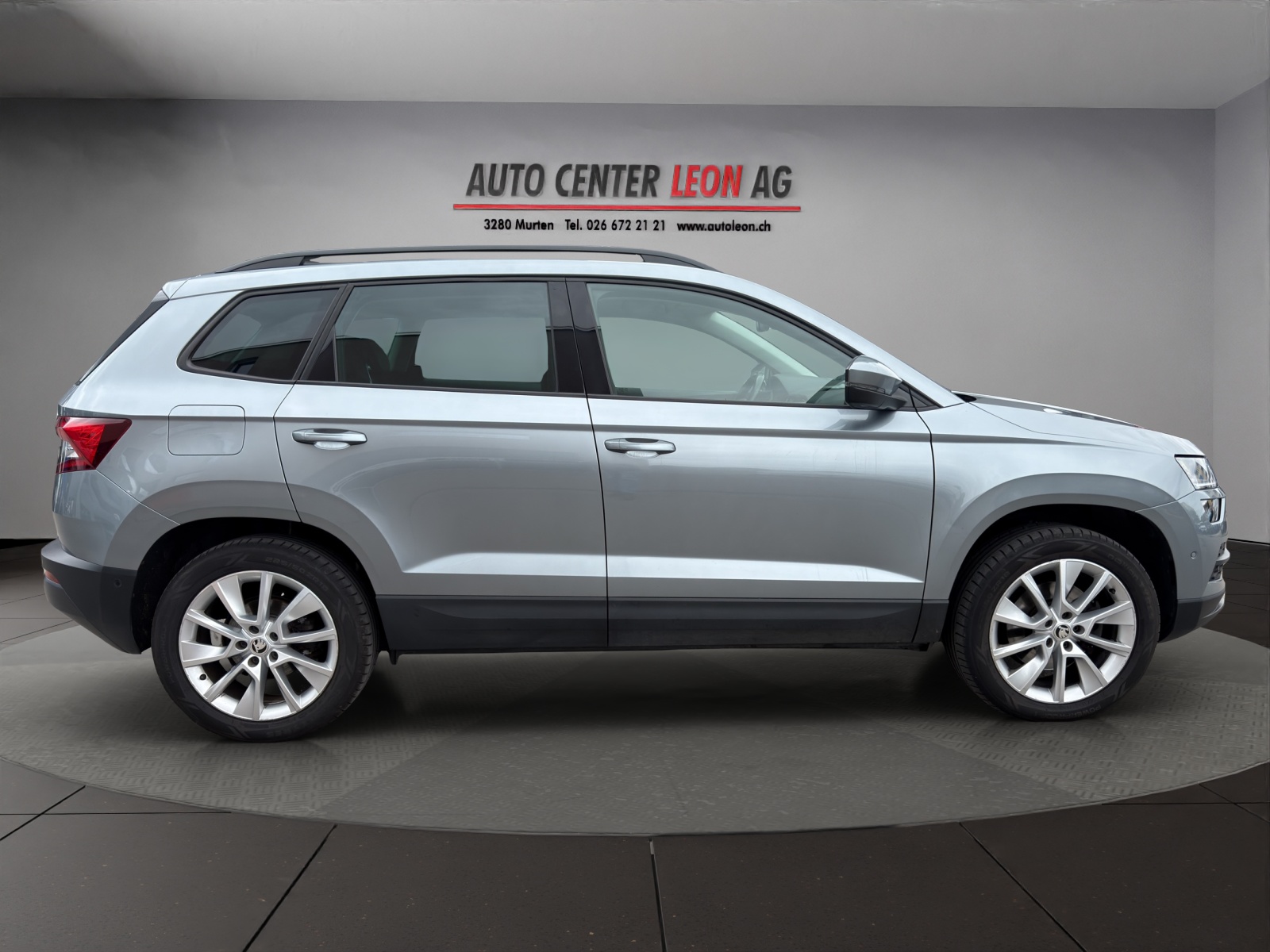 SKODA Karoq 2.0 TDI CR Style 4x4 DSG-image-6