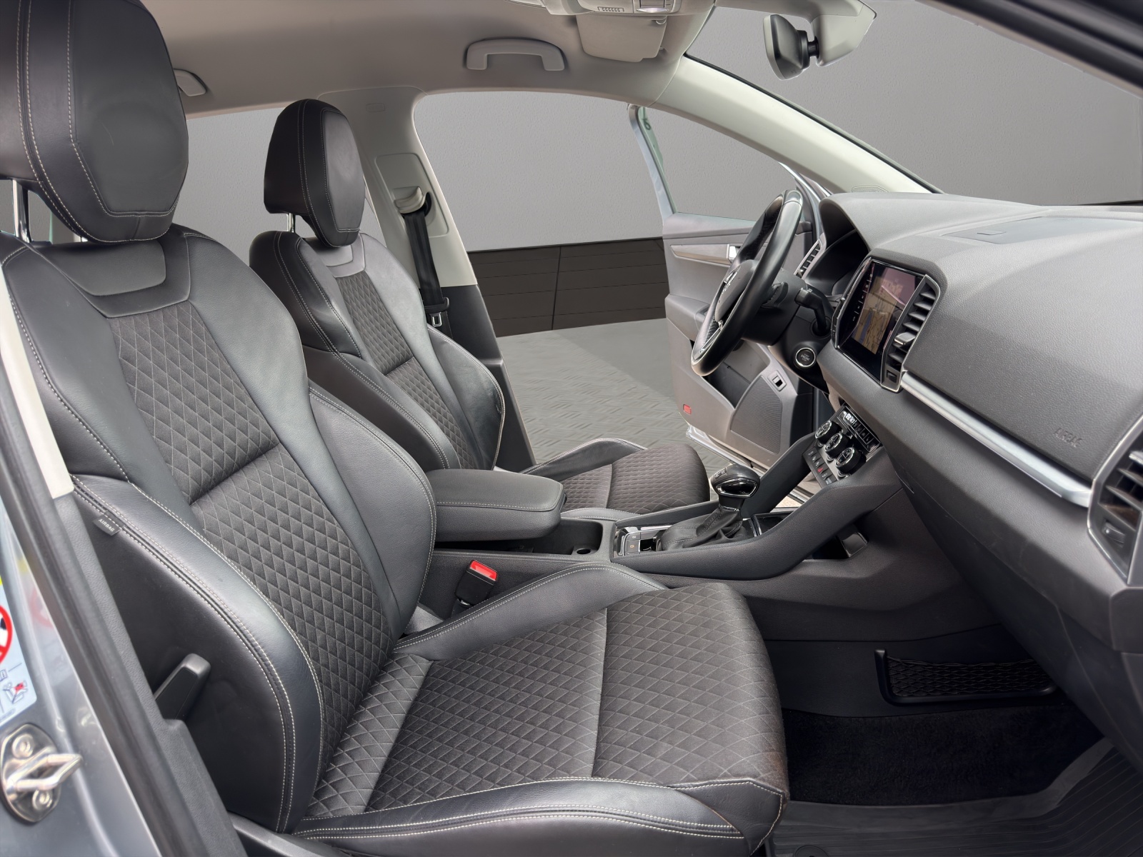 SKODA Karoq 2.0 TDI CR Style 4x4 DSG-image-16