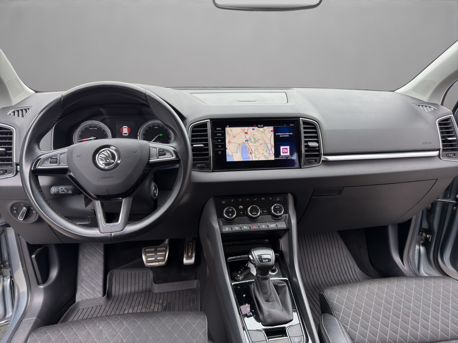SKODA Karoq 2.0 TDI CR Style 4x4 DSG-image-13
