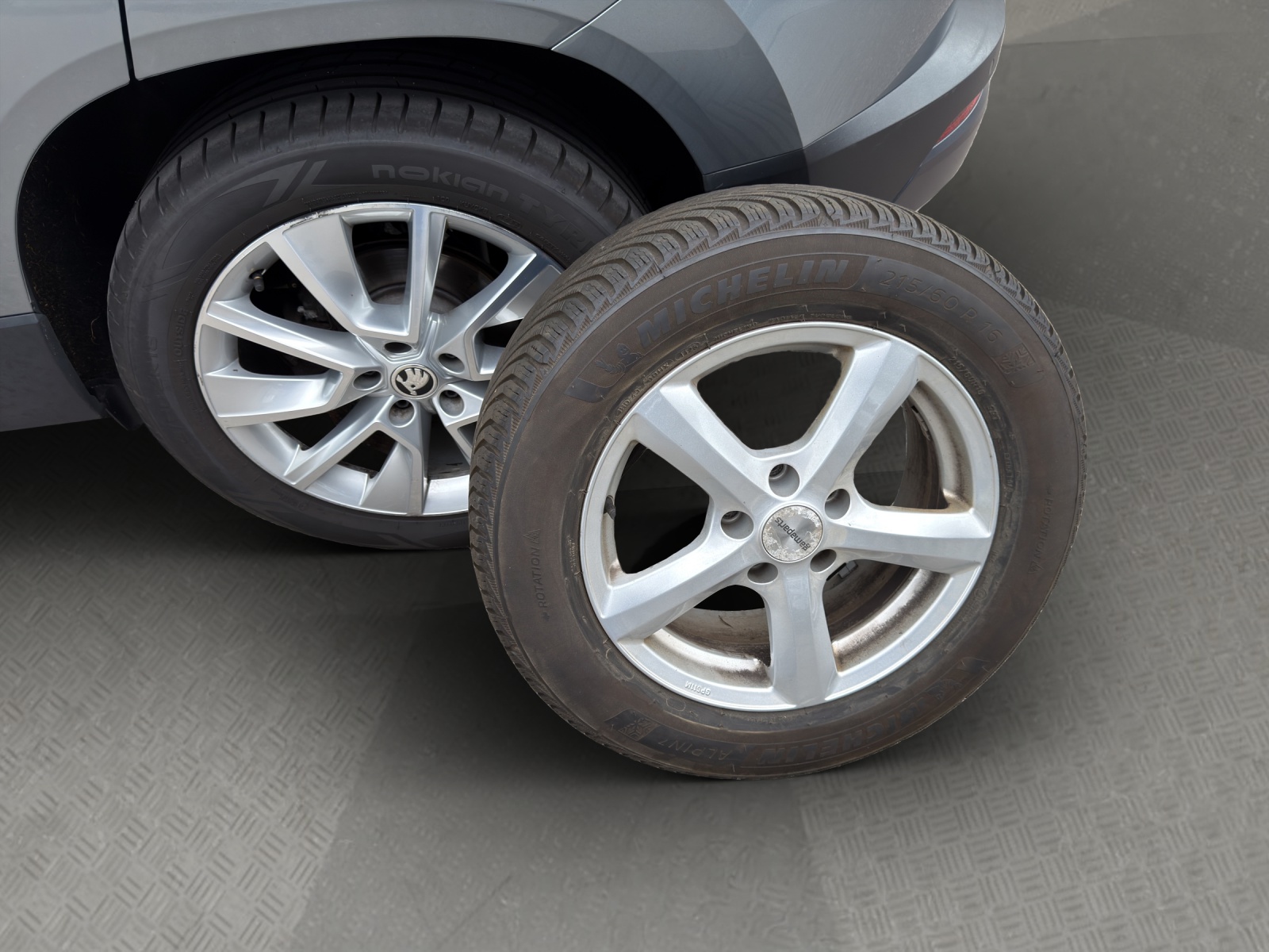 SKODA Karoq 2.0 TDI CR Style 4x4 DSG-image-19