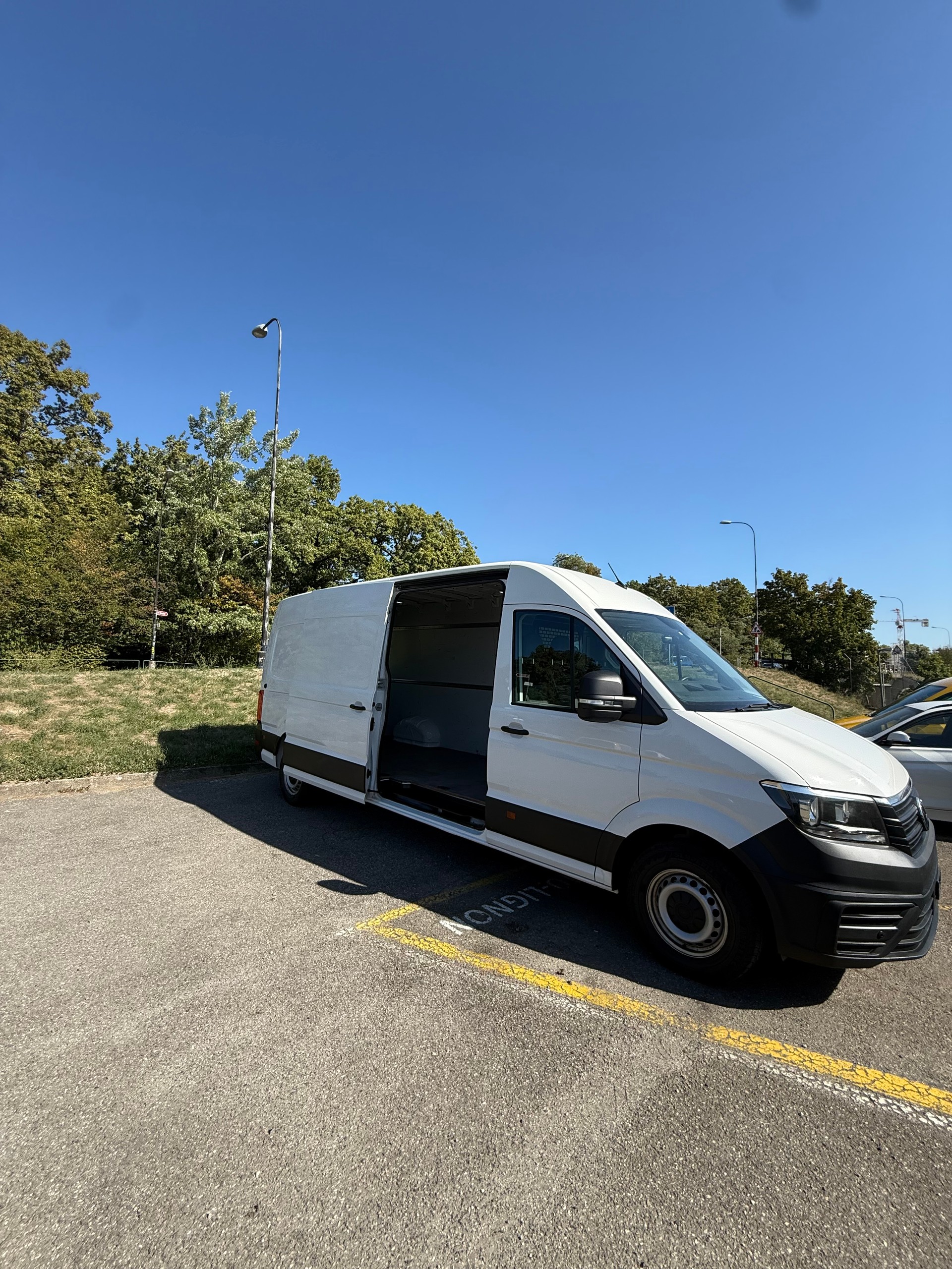 VW Crafter 35 2.0 TDI Entry L4-image-2