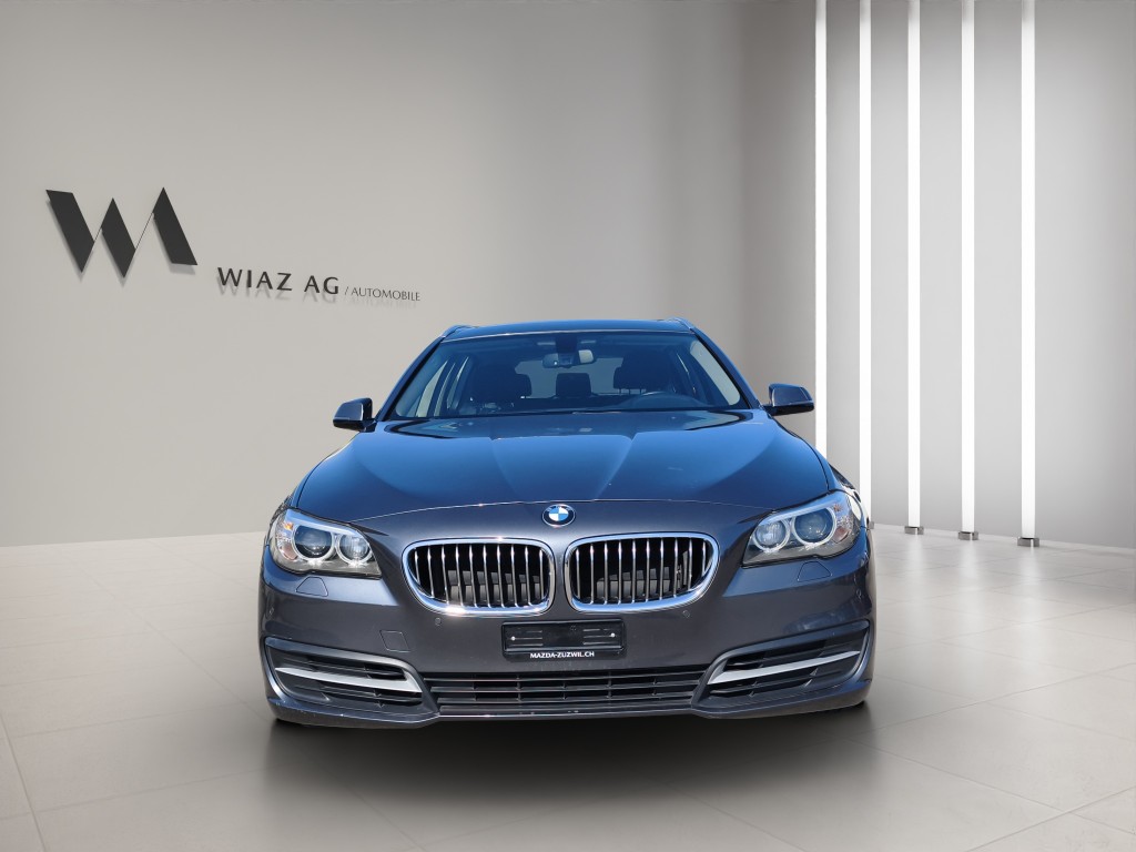BMW 530d xDrive Touring-image-1