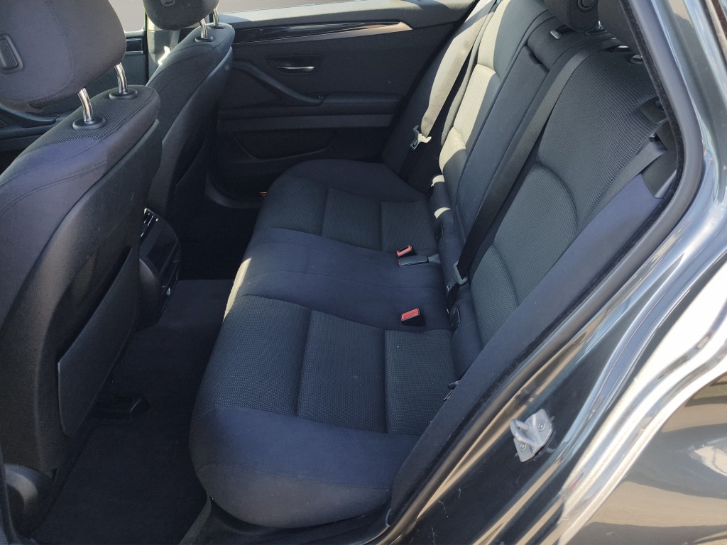 BMW 530d xDrive Touring-image-3
