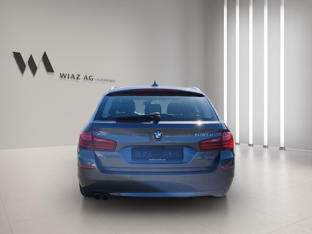 BMW 530d xDrive Touring-image-4