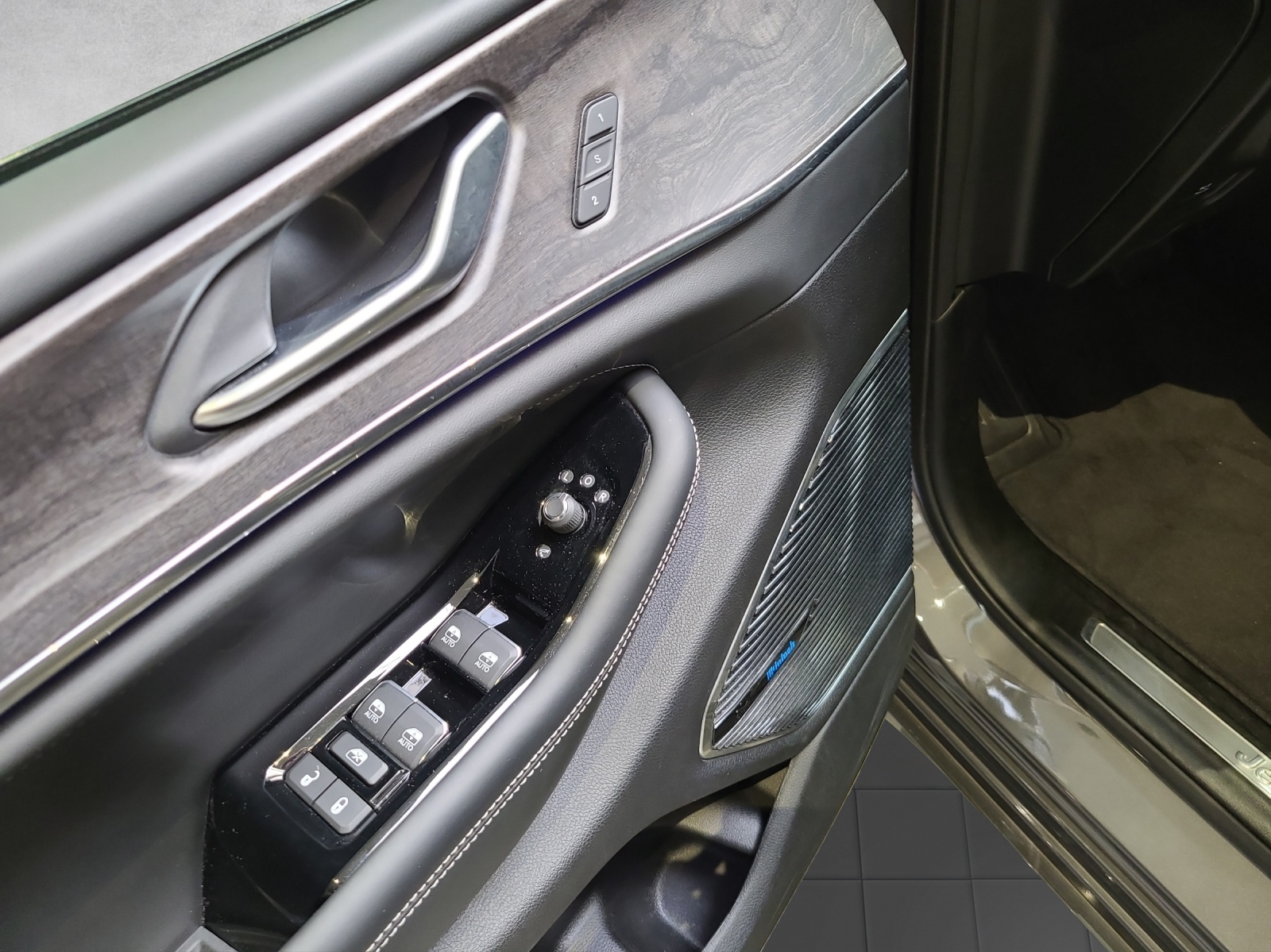 JEEP Grand Cherokee 2.0 Turbo Overland 4xe-image-8