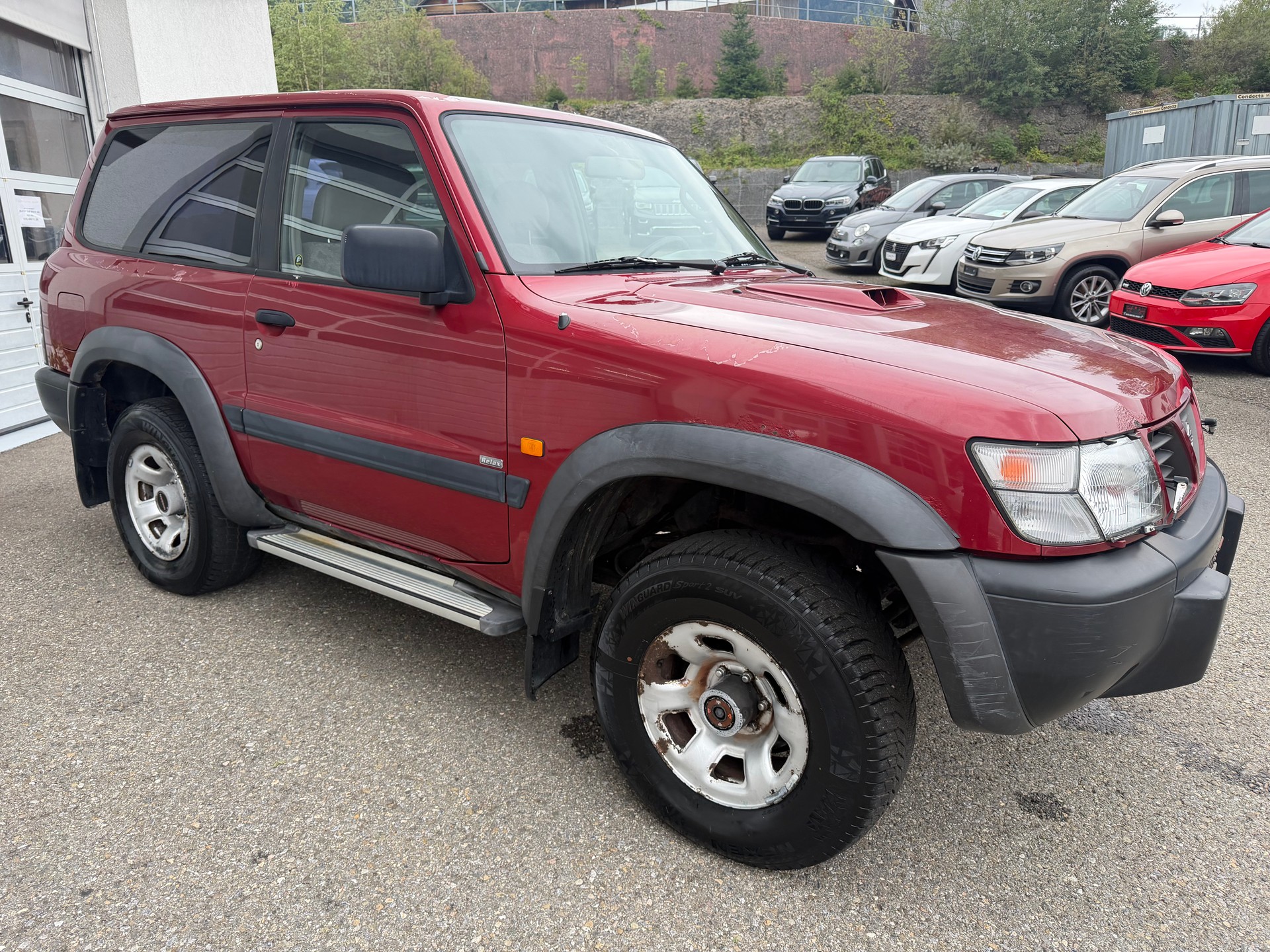 NISSAN Patrol 2.8 TD Luxury Hardtop-showroom-element-3